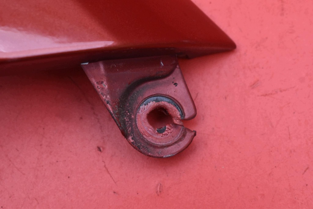 fender left front front red RENAULT CLIO 3 III 05-09
