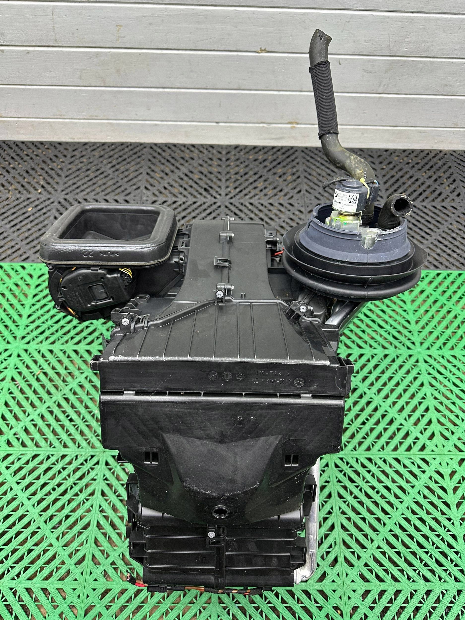 Zespol topení BMW i3 9383125