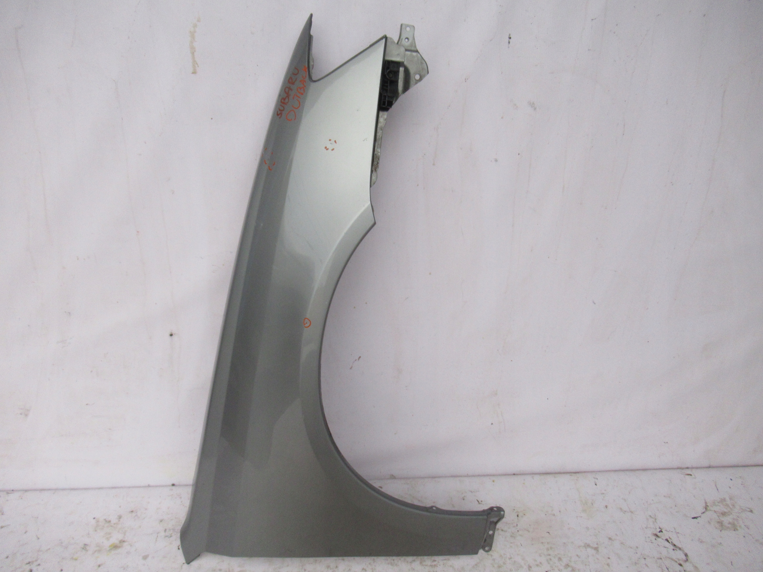 fender front front right SUBARU LEGACY 03