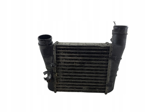 AUDI A4 B7 2.0 T interkuler 038906051D