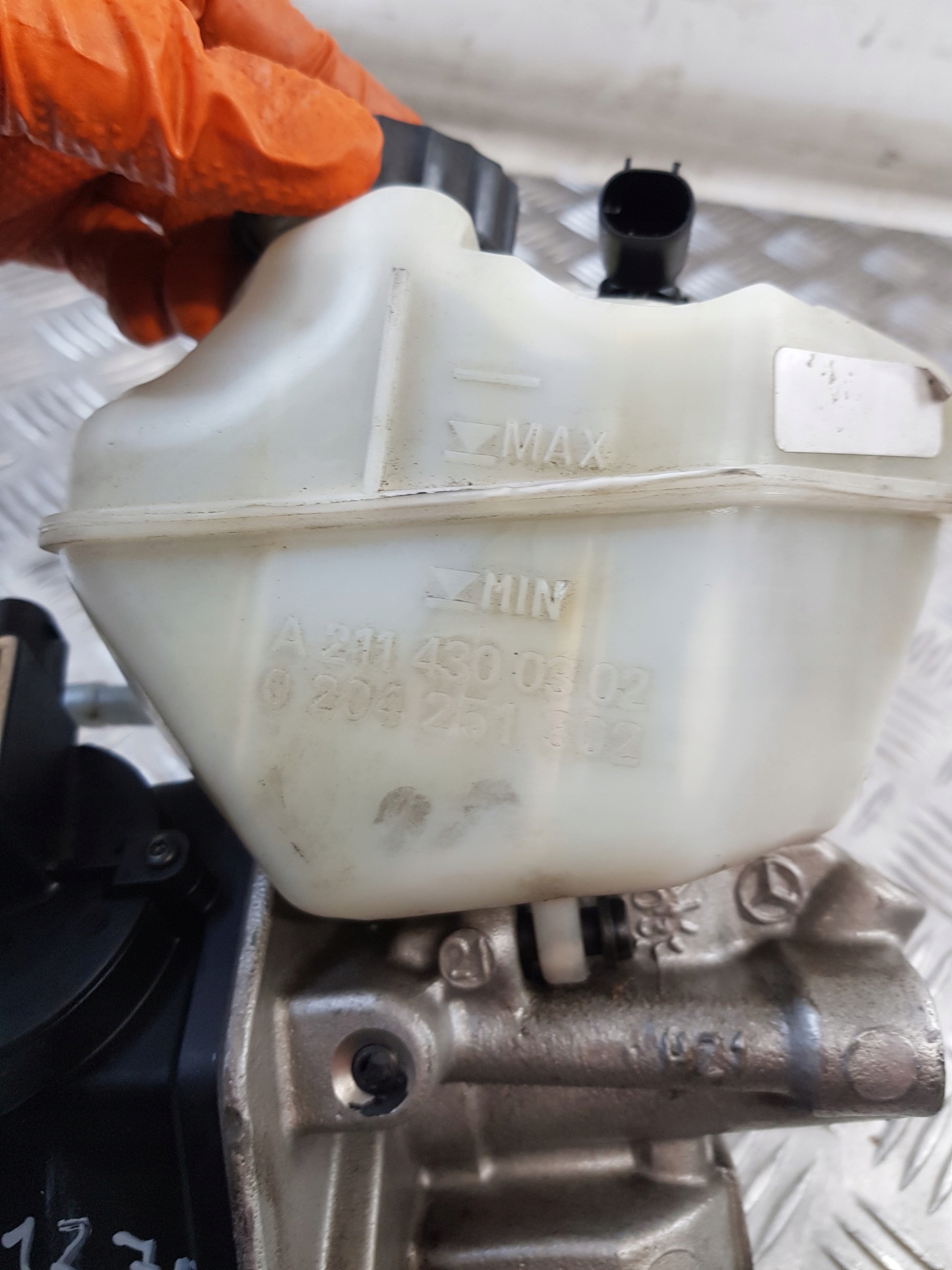 servo Servofreno MERCEDES W211 2.7D