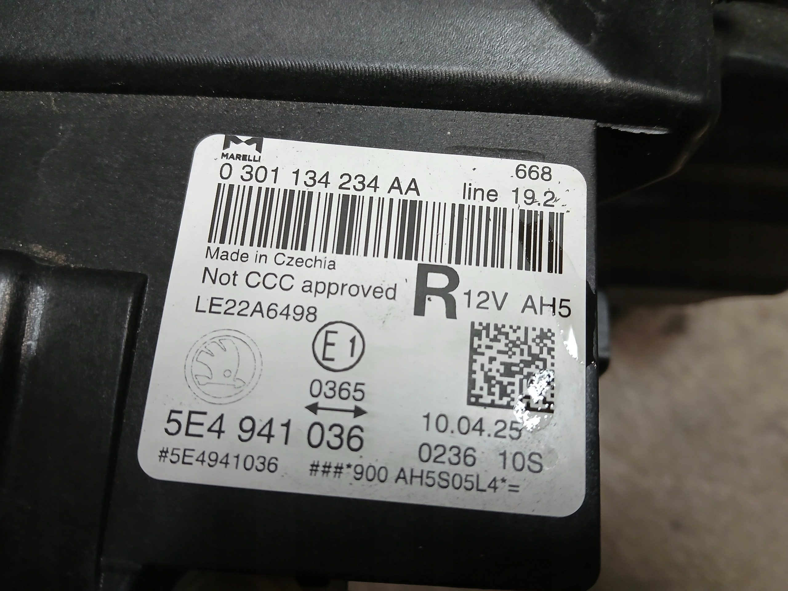 light front right SKODA OCTAVIA IV 4 LIFT 24- FULL LED 5E4941036