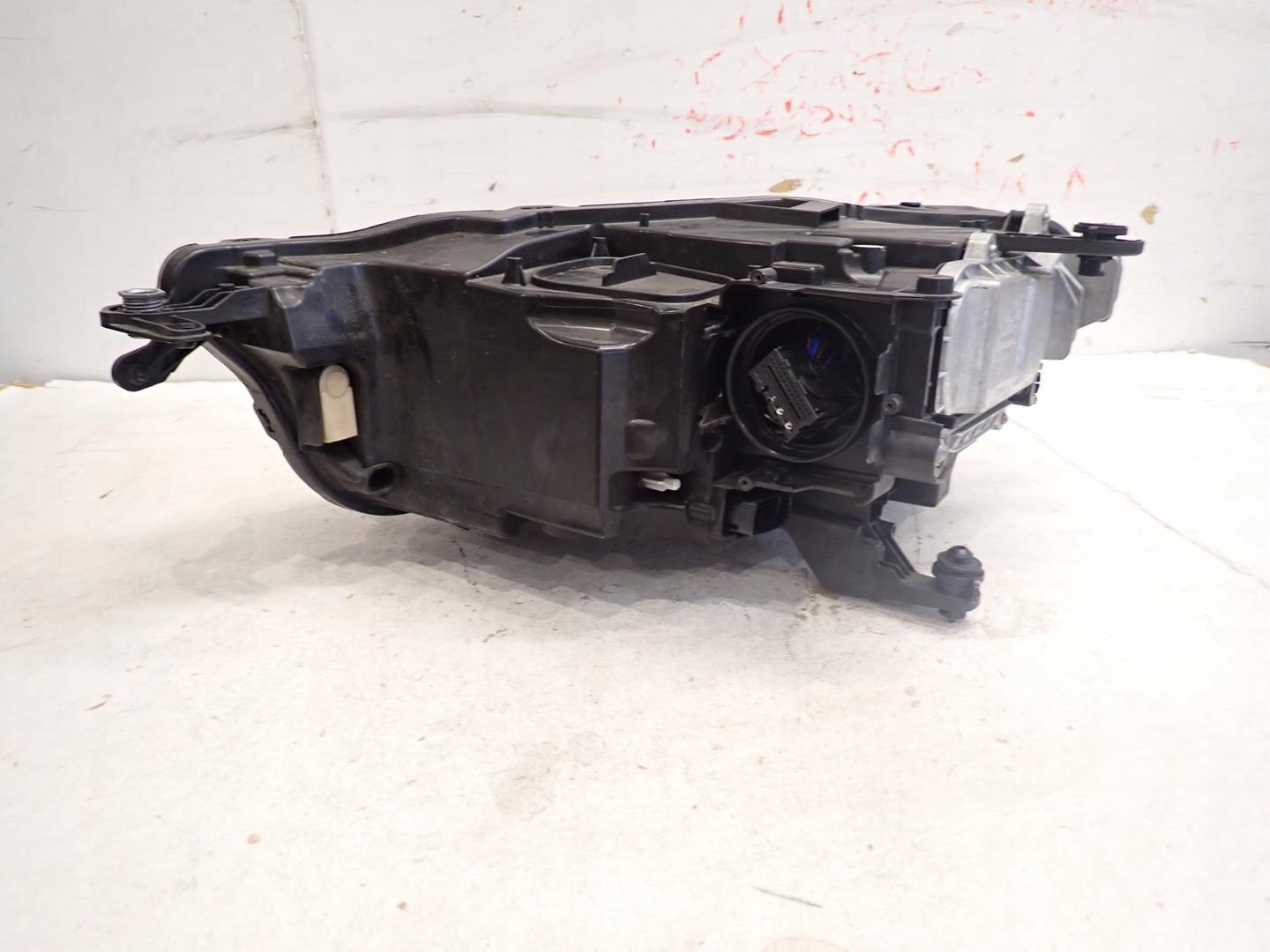 light front front right VW T-ROC LIFT 2021- FULL LED IQ 2GA941036AT