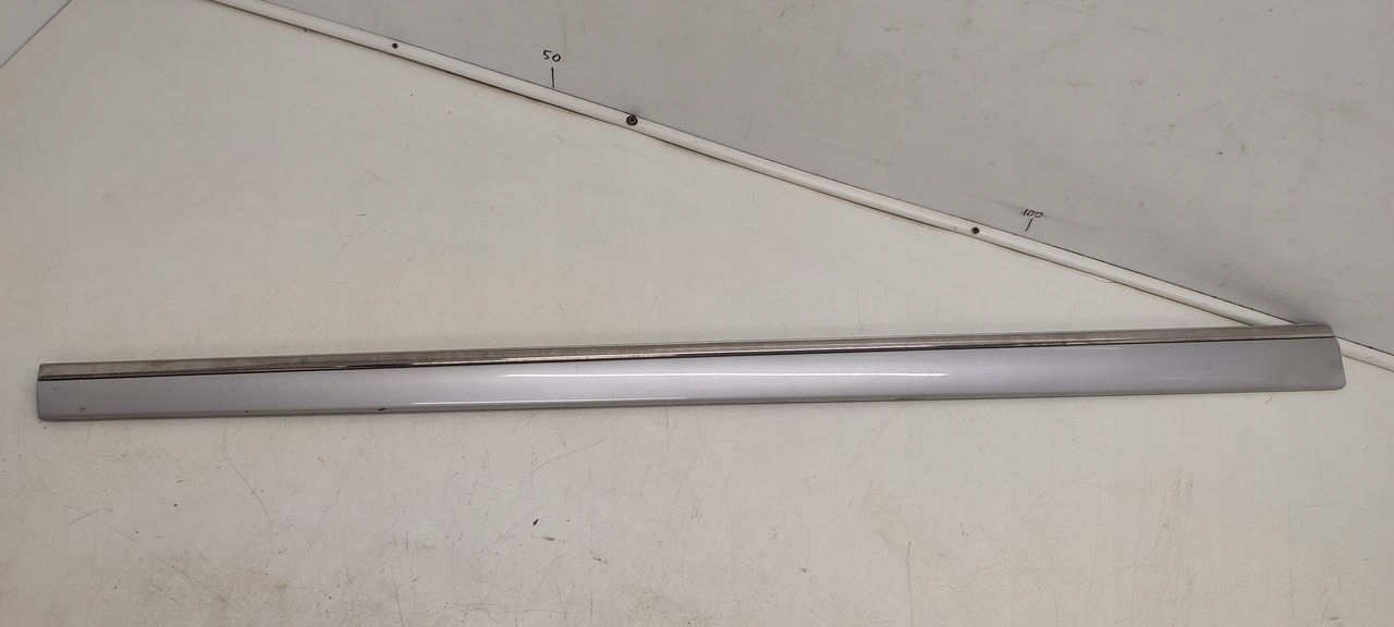 moulding door left front Mercedes W220 744