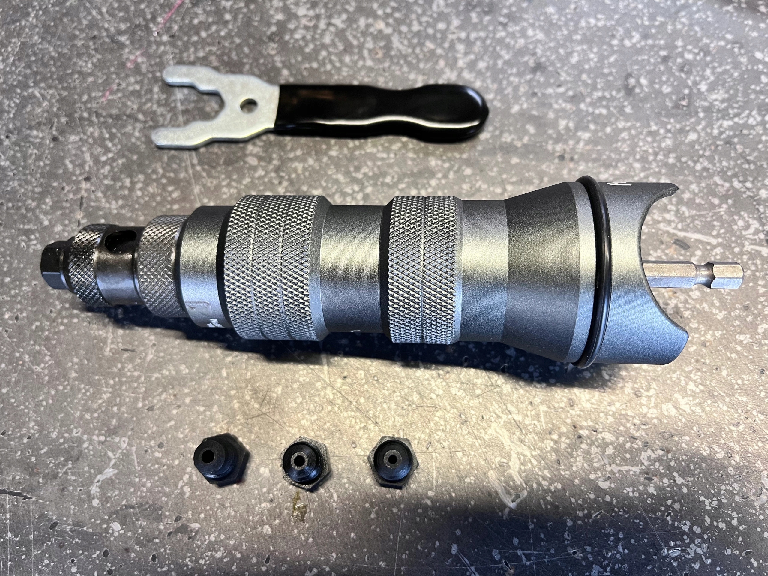 NITOWNICA DO NITÓW NA WKRĘTARKĘ ⌀ 2,4-4,8 1/4" Marka Fortum