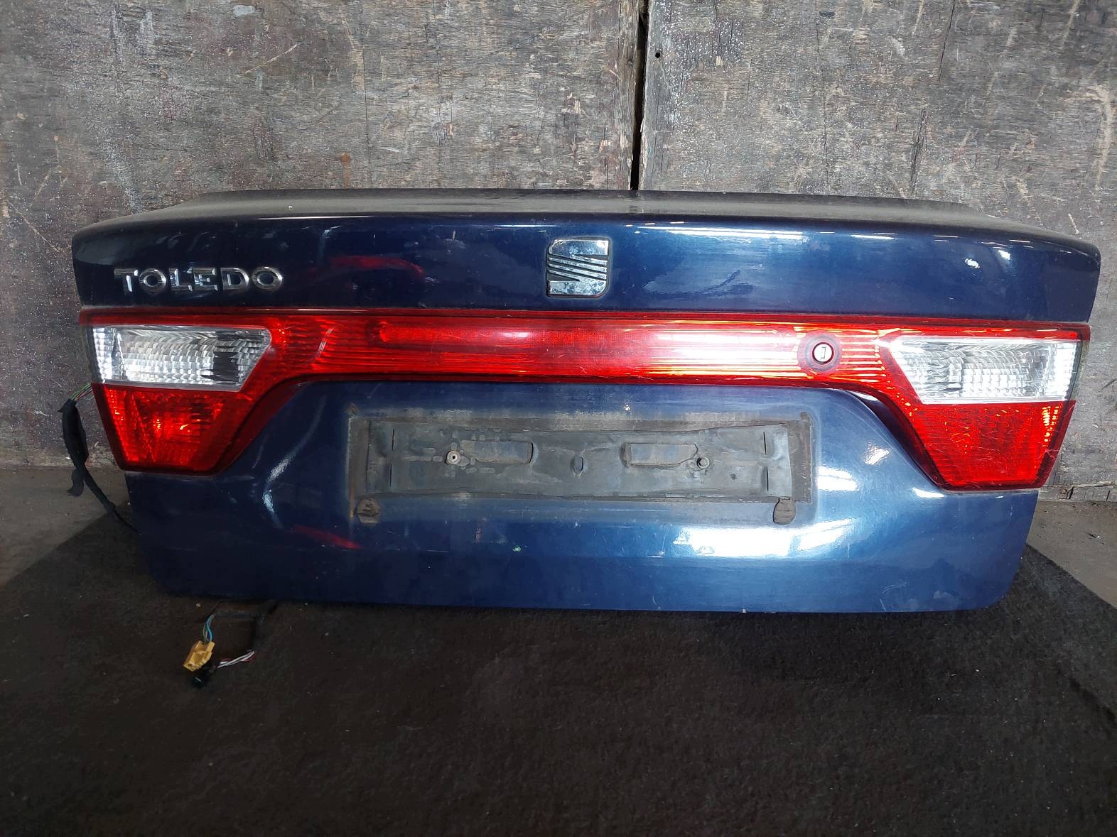 komplet heck SEAT TOLEDO II LB5N heckklappe kofferraumdeckel kofferraum stoßstange heck leuchte