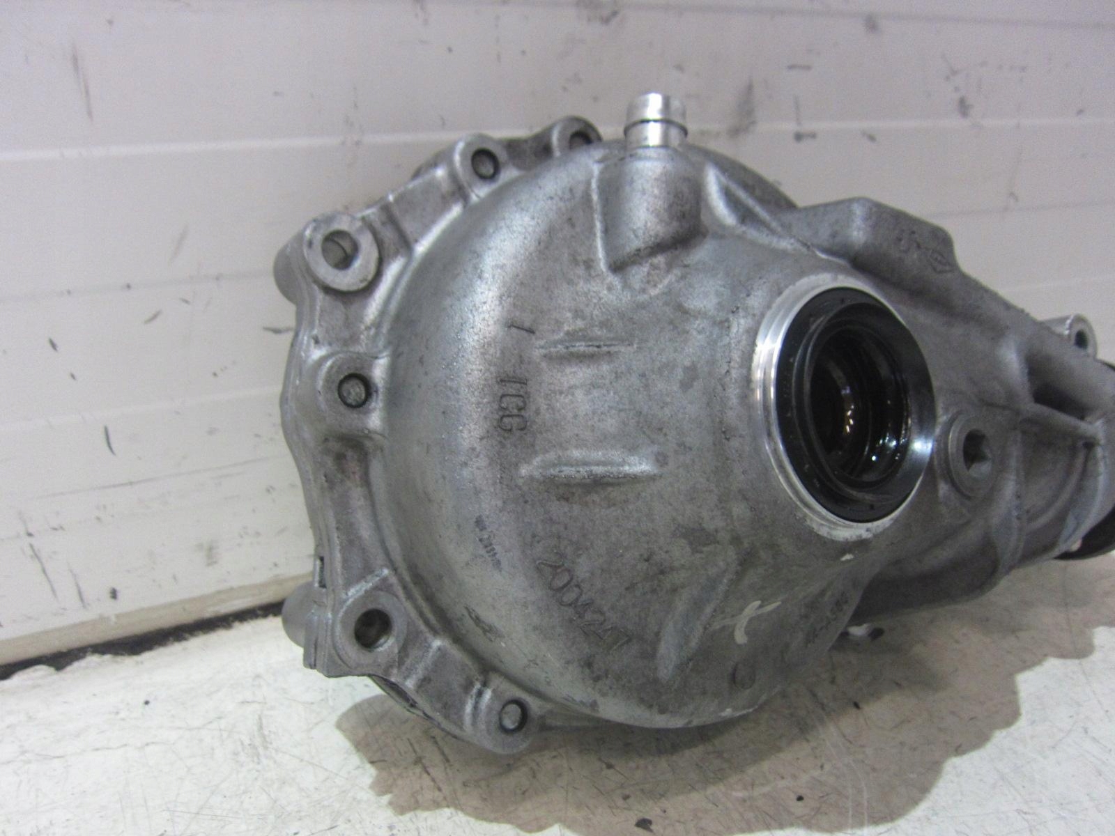 BMW X5 E70 3.0 SI N52 272Km differential front diff differential 4.44 31507603004