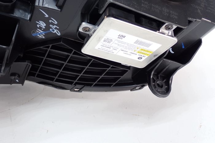 CHRYSLER 300C II XENON 10-23 reflektor right light right 68042154AF