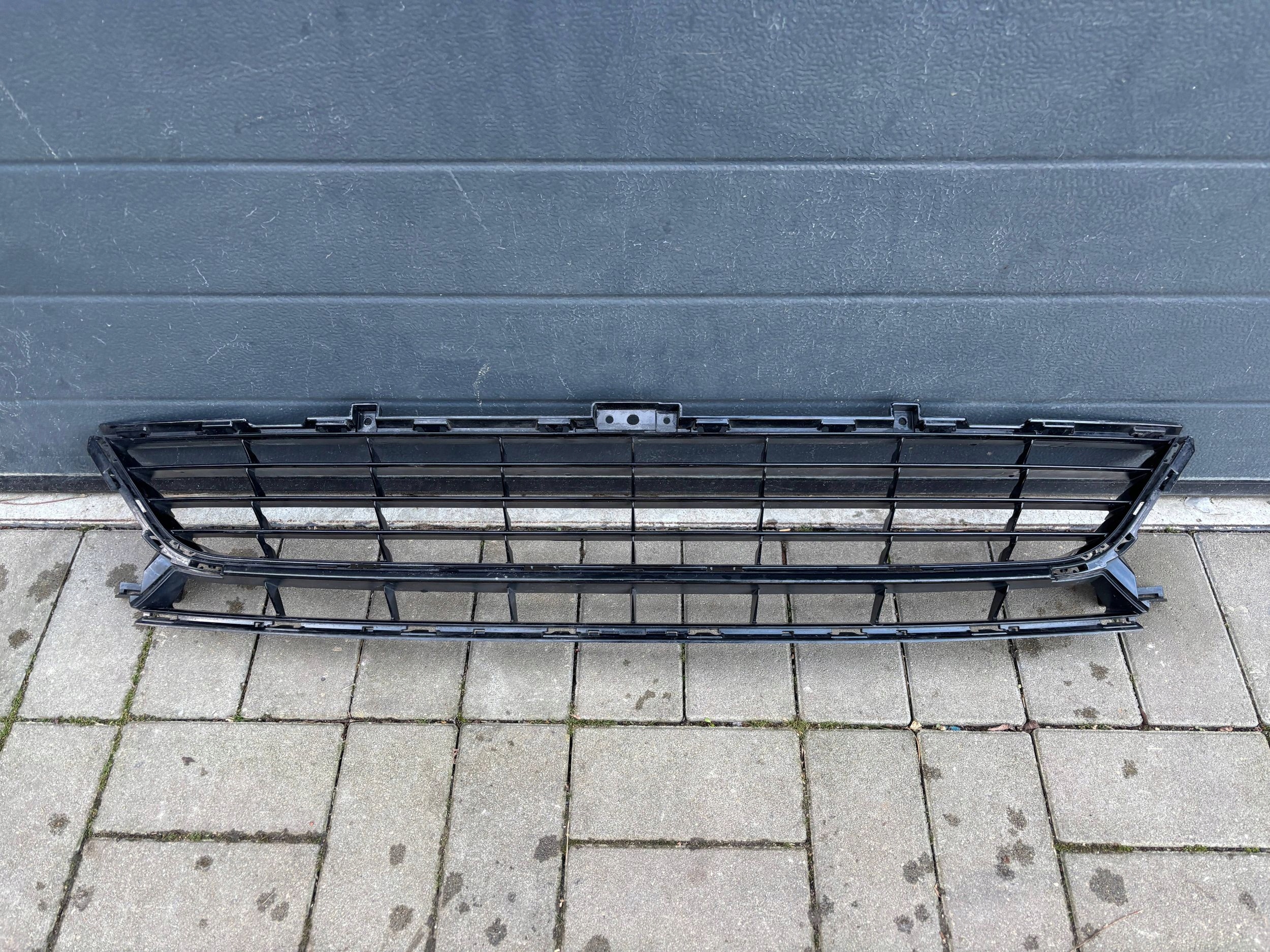 Renault Megane III 2 Lift 16- grid central