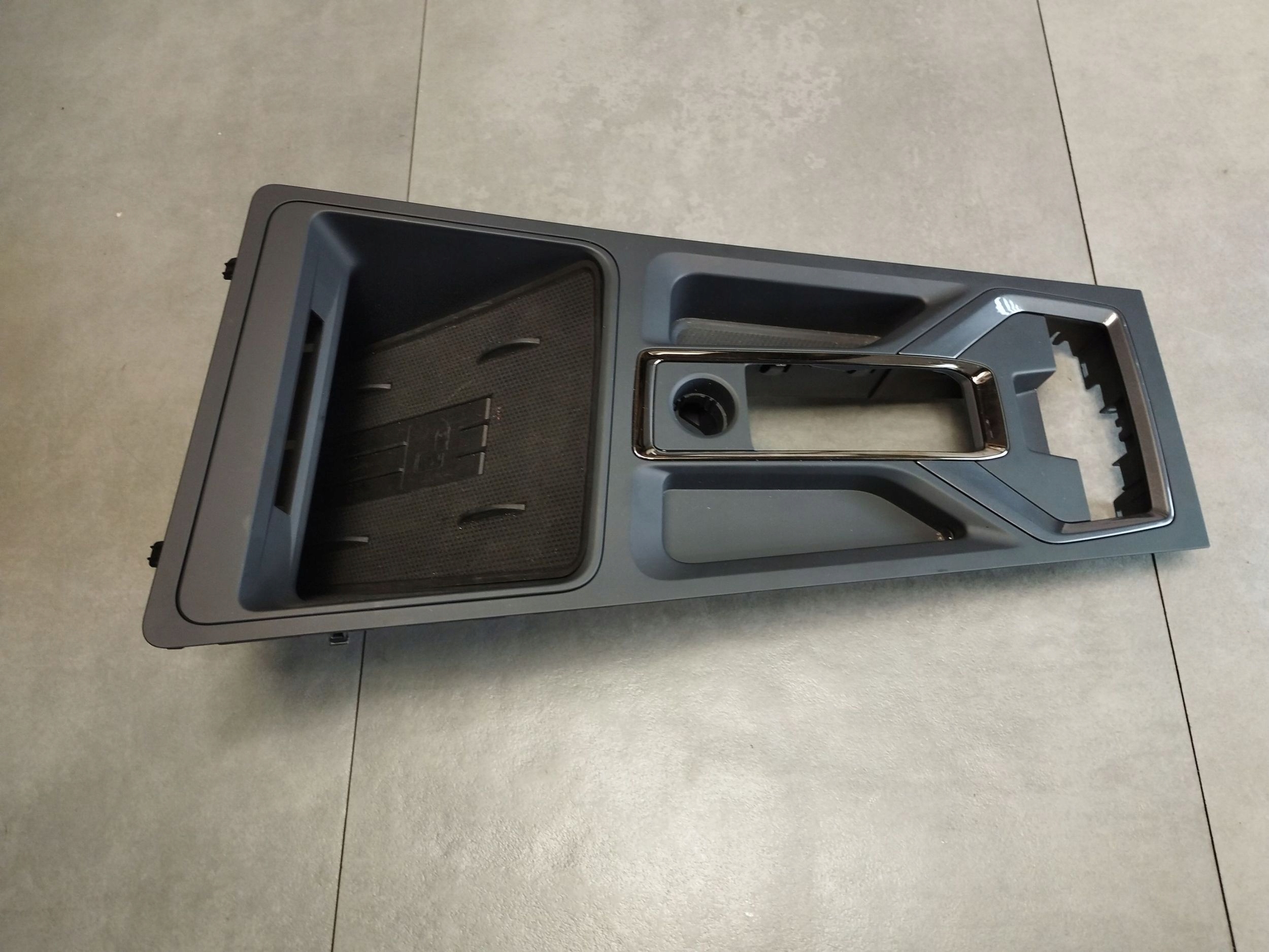 Cupra Formentor console central frame tunelu 5FB857925D