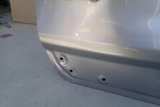 KLAPA TYŁ POKRYWA BAGAŻNIKA TOYOTA RAV4 4 V 2018- Typ samochodu Samochody osobowe