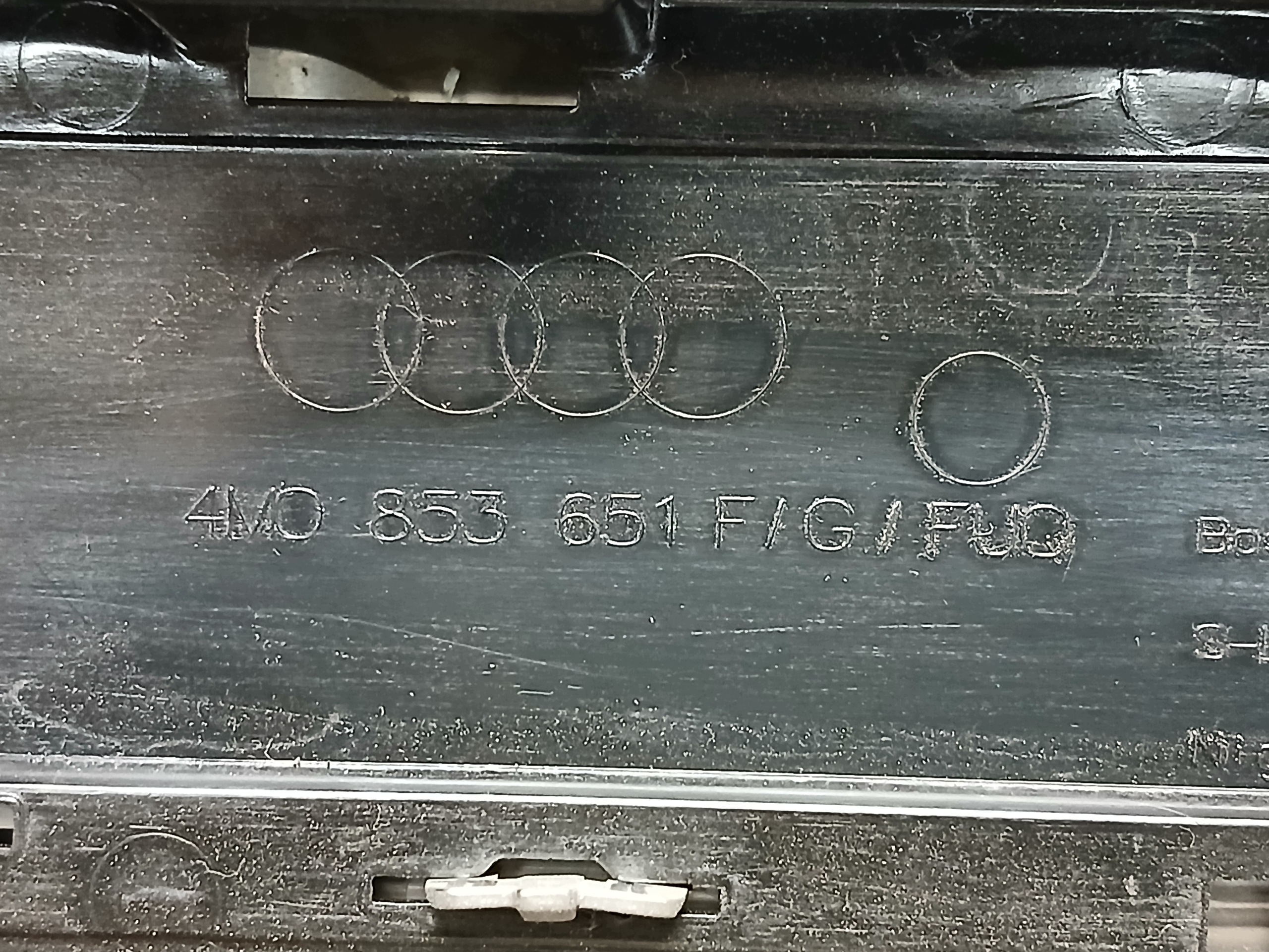 Grille AUDI Q7 4M0 4M0853651