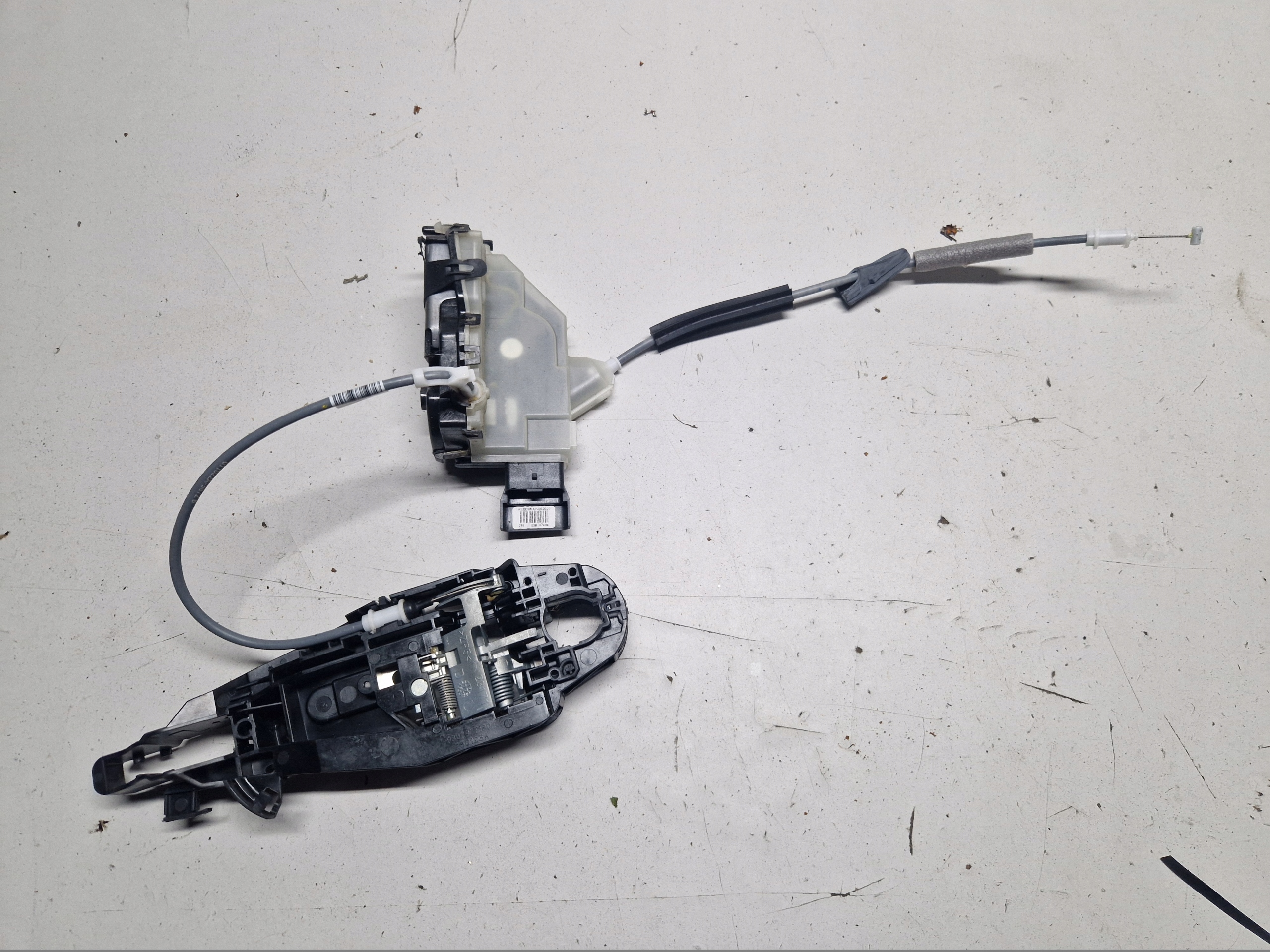 lock handle rope door right front PEUGEOT 208 II 1A006451