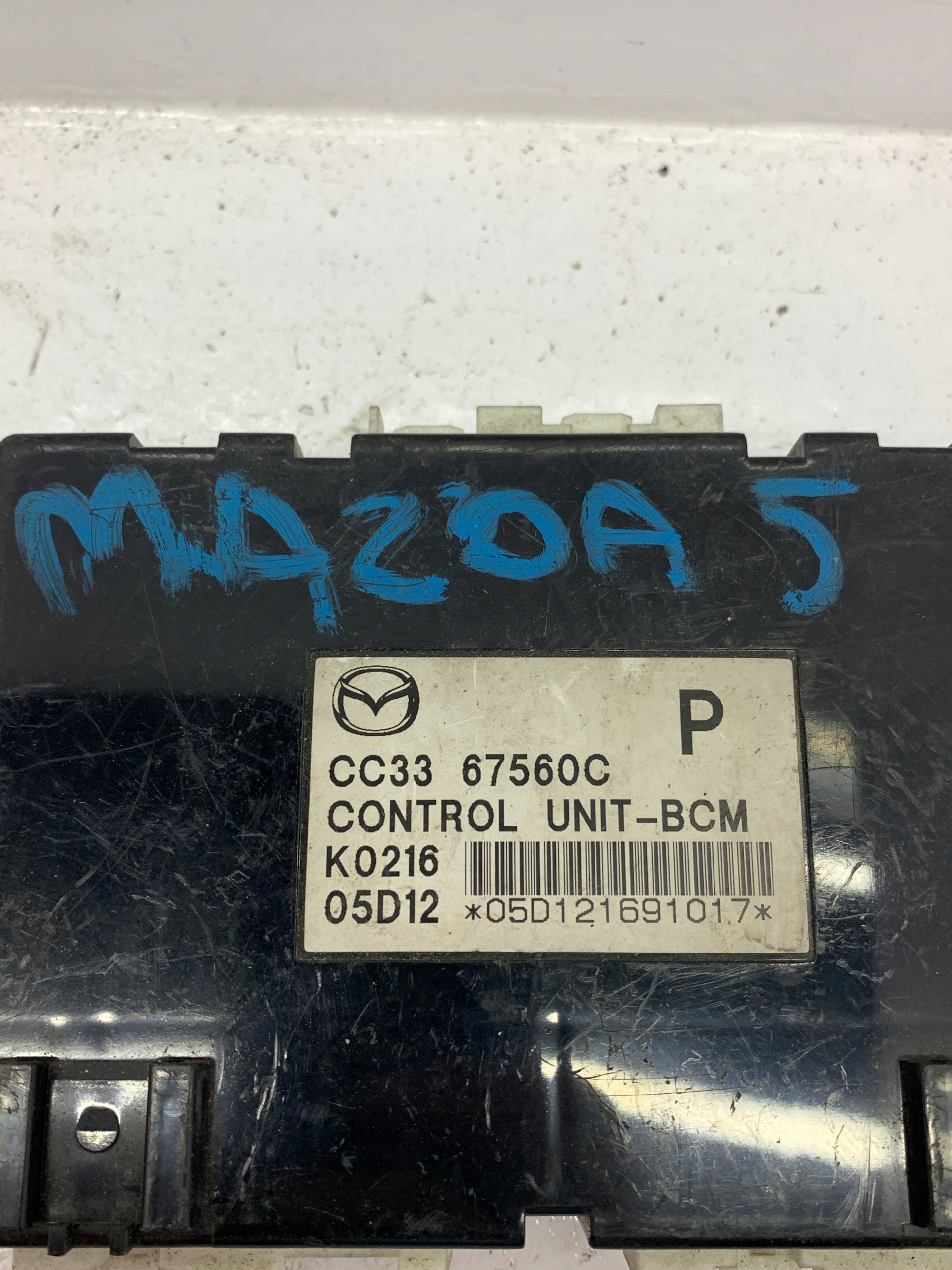 module control unit BCM CC3367560C MAZDA