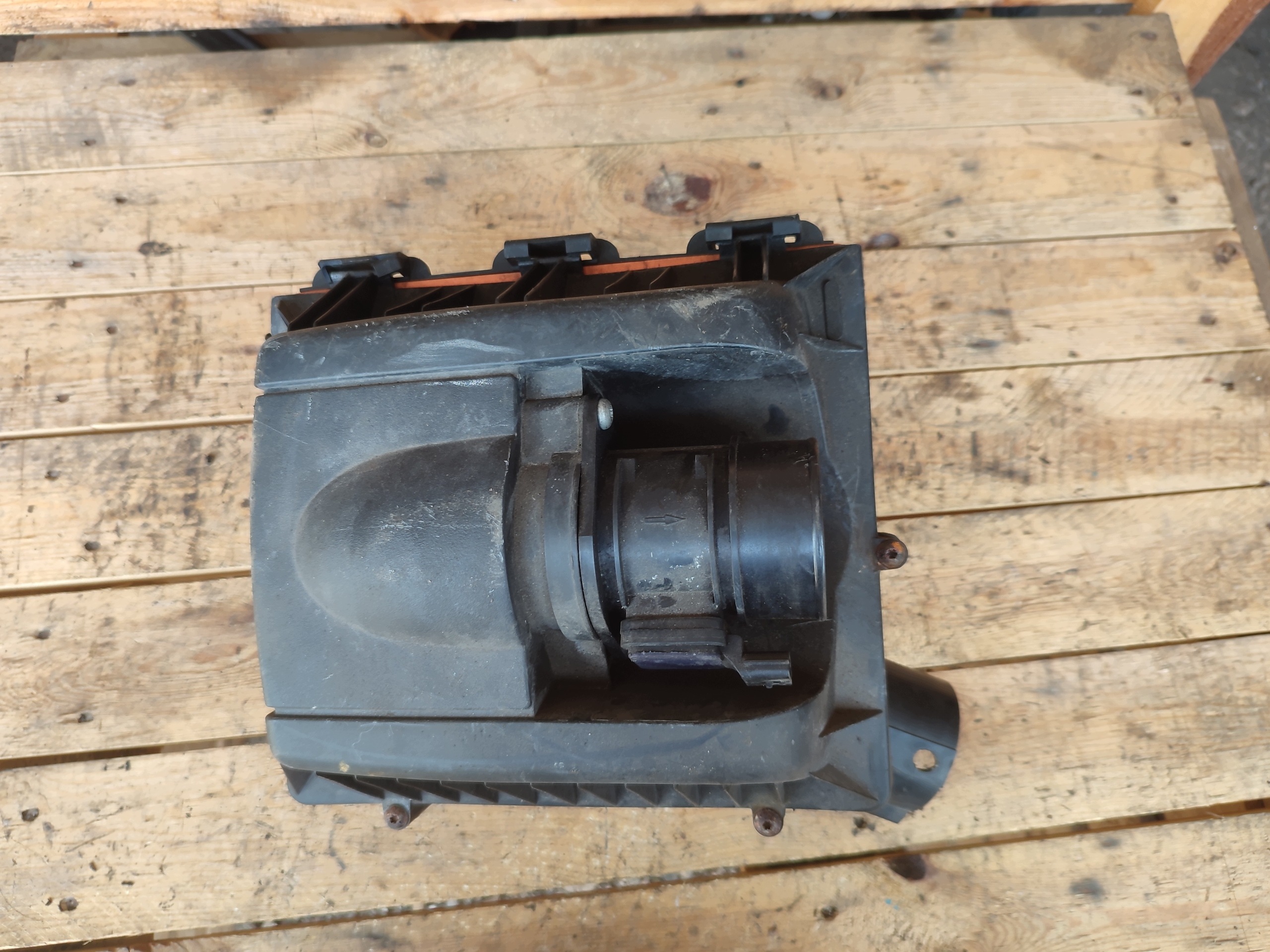luftfiltergehäuse RENAULT 8200261961