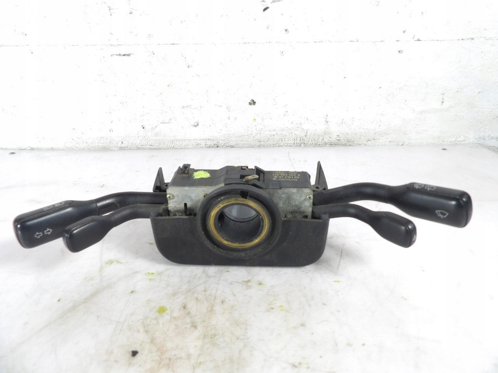 AUDI 100 Commodo essuie glace 445953503E