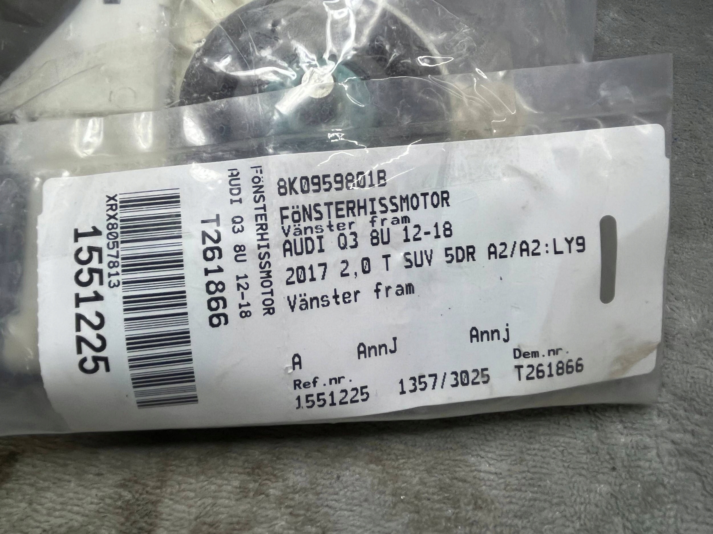 mini motor windows left front 8K0959801B AUDI A8 D3 !J