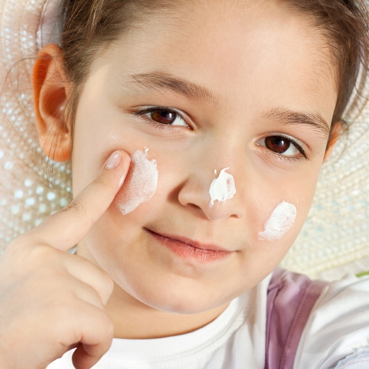 KREM OCHRONNY PRZECIWSŁONECZNY DLA DZIECI NIEMOWLĄT KOLASTYNA SPF 50 75ML Marka Kolastyna