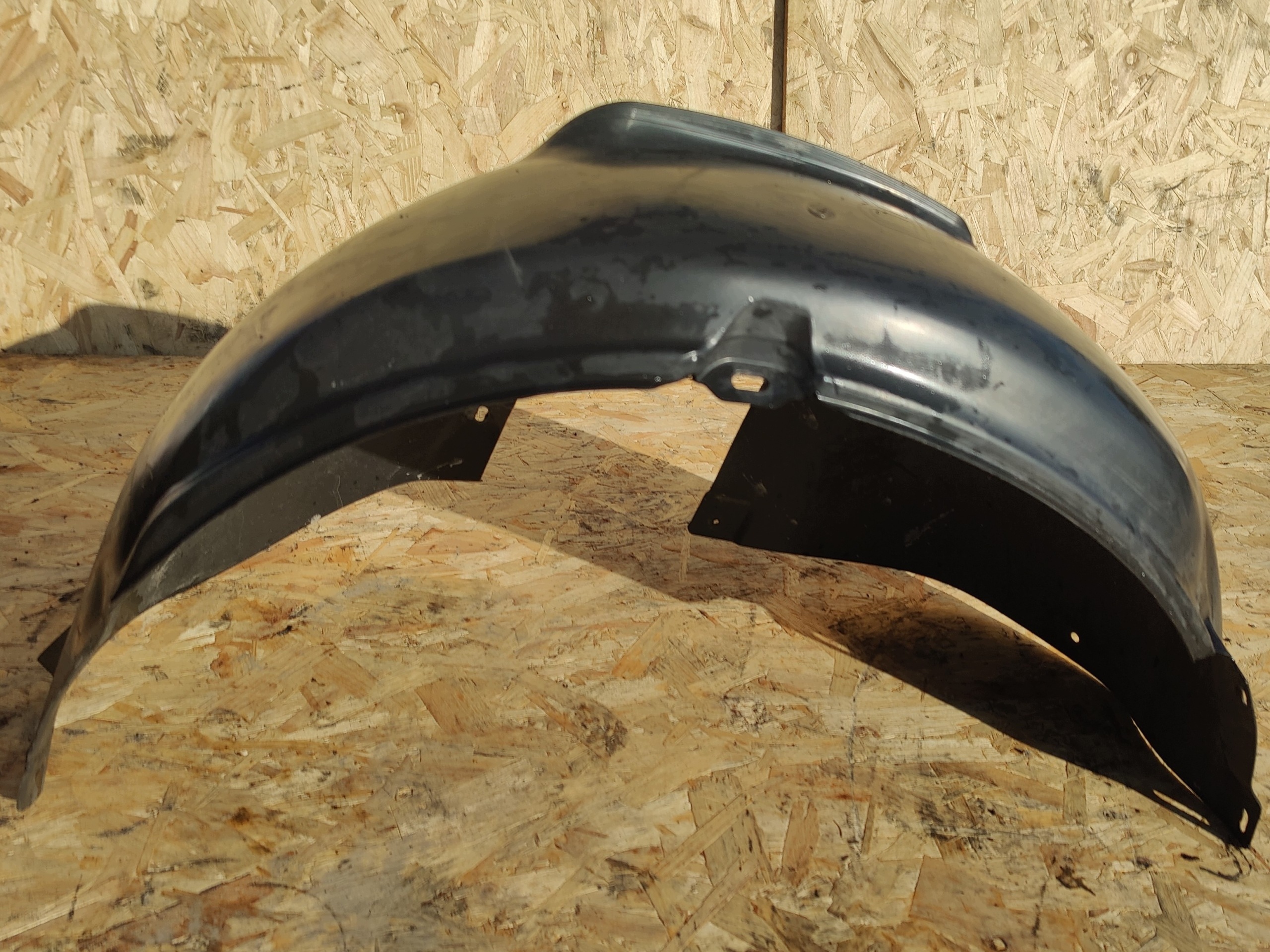 VW GOLF VI mudguard front front right 5K0805978