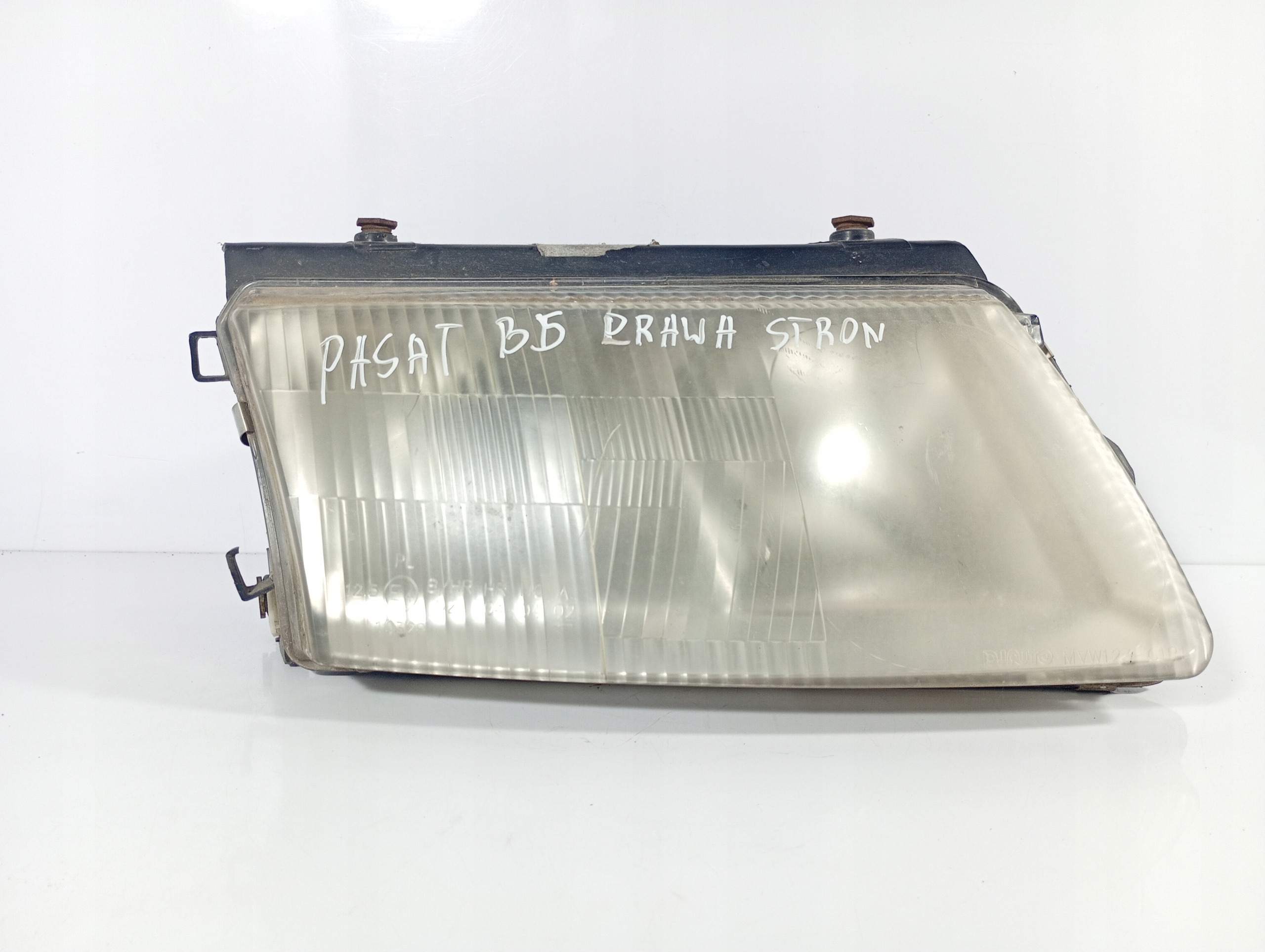 VW PASSAT B5 96-05 REFLEKTOR far desna prednja prednji dio