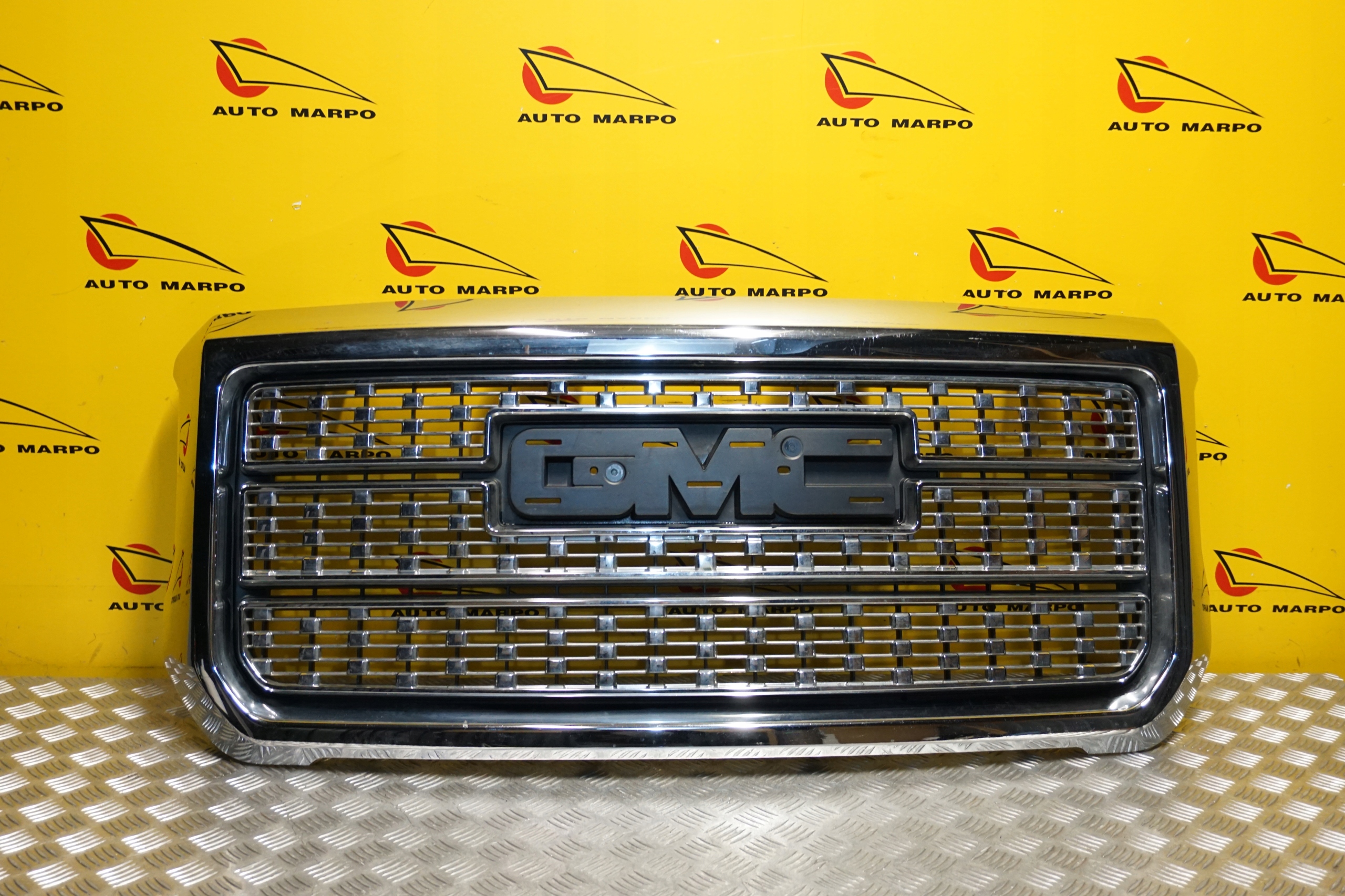 GMC SIERRA 2500 3500 HD 2015 - 2019 Atrapa Przód Grill Chrom 84089015 Numer katalogowy części 84089015