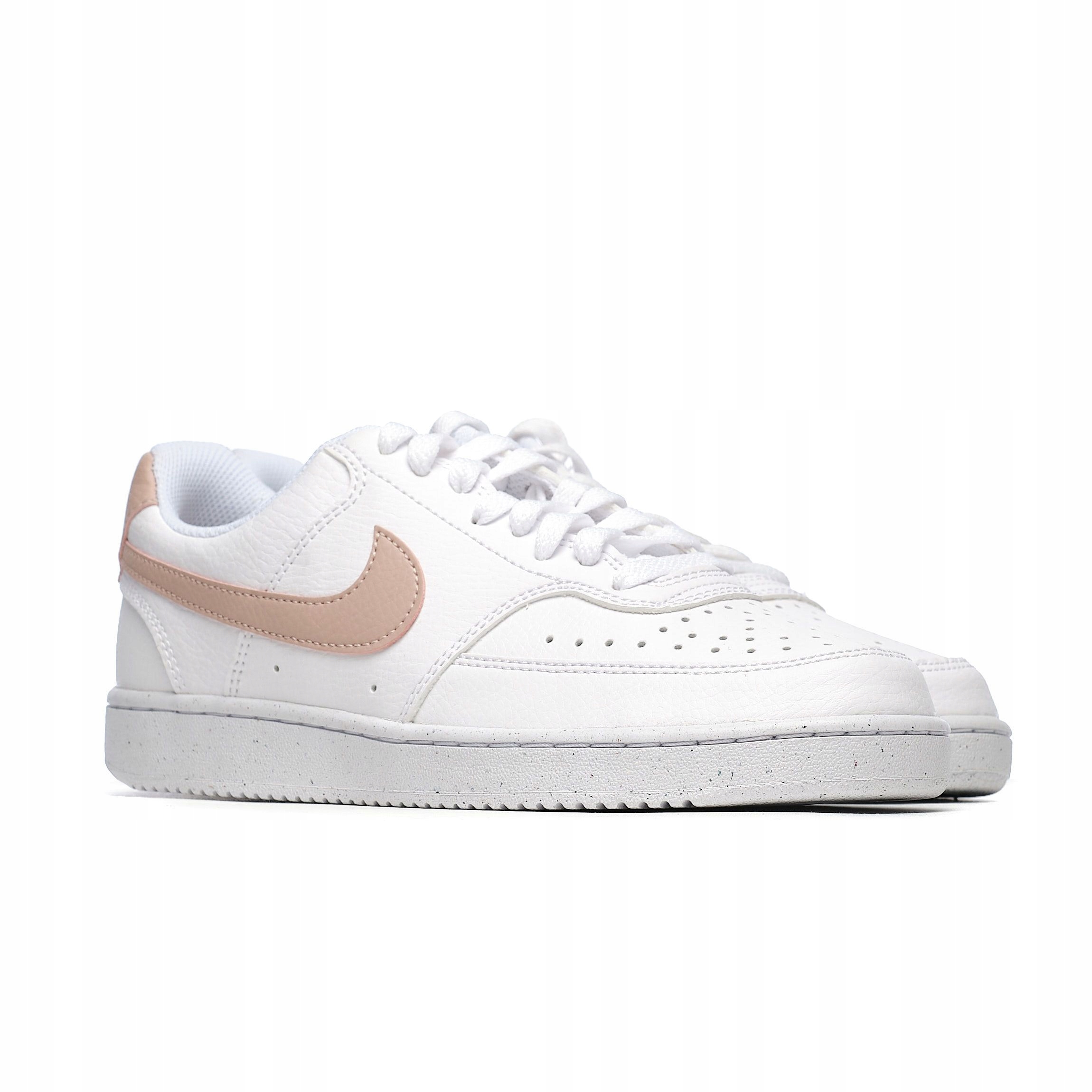 Dámské tenisky Nike W Court Vision Lo Nn bílé velikost 38,5
