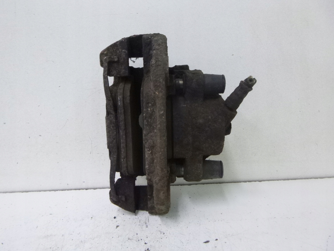 caliper brake front BMW E36 Coupe 1.6 1997r.
