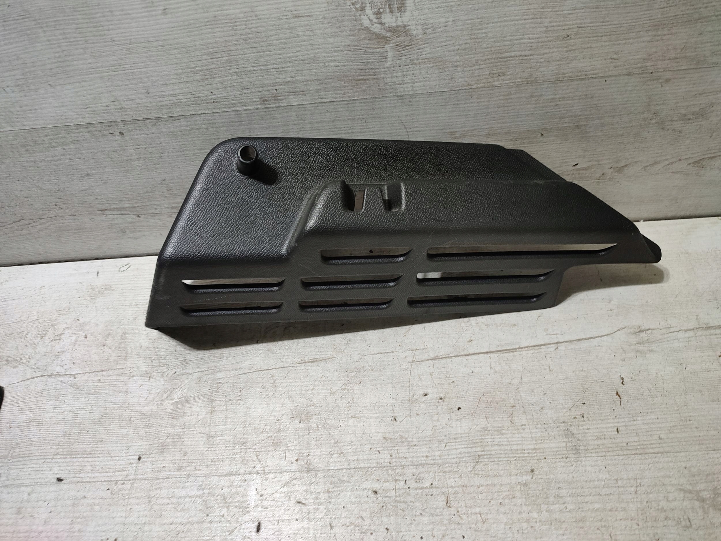 Opel Corsa F 2022 rear part side right boot upholstery blinds