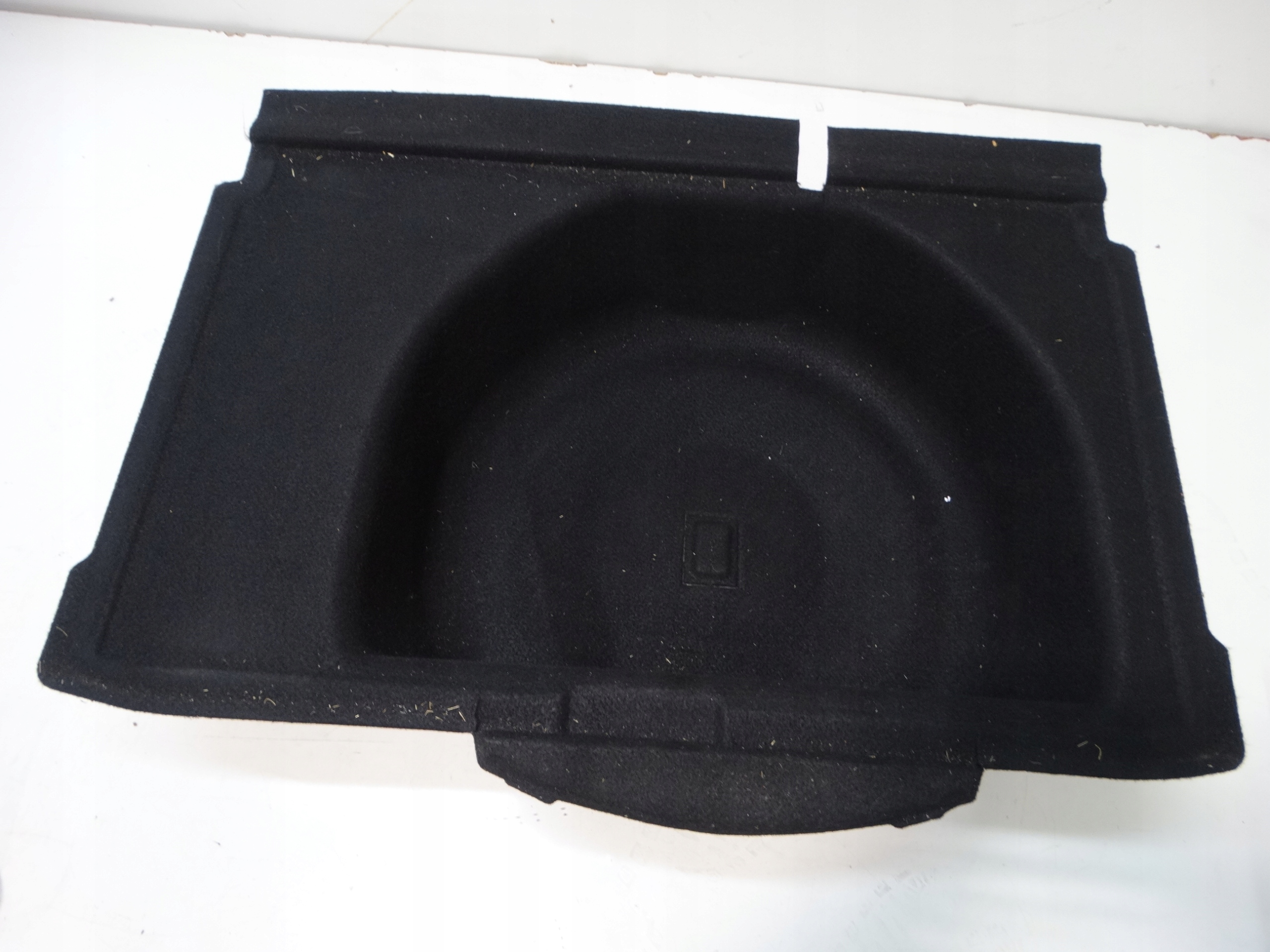 ПОЛ ЗАПАСНЕ КОЛЕСО OPEL CORSA D 13210812
