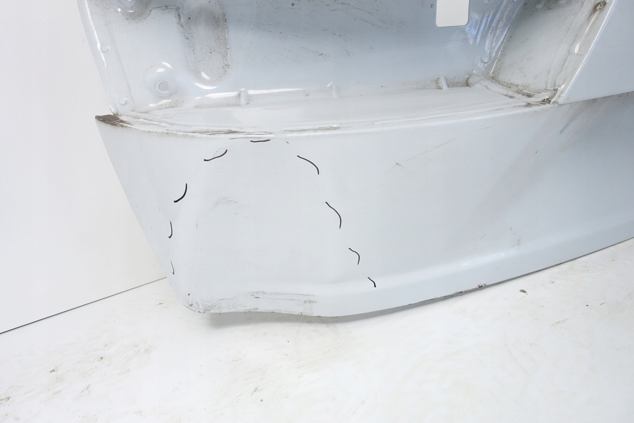 AUDI Q7 4M0 2015- trunk door cover boot rear part