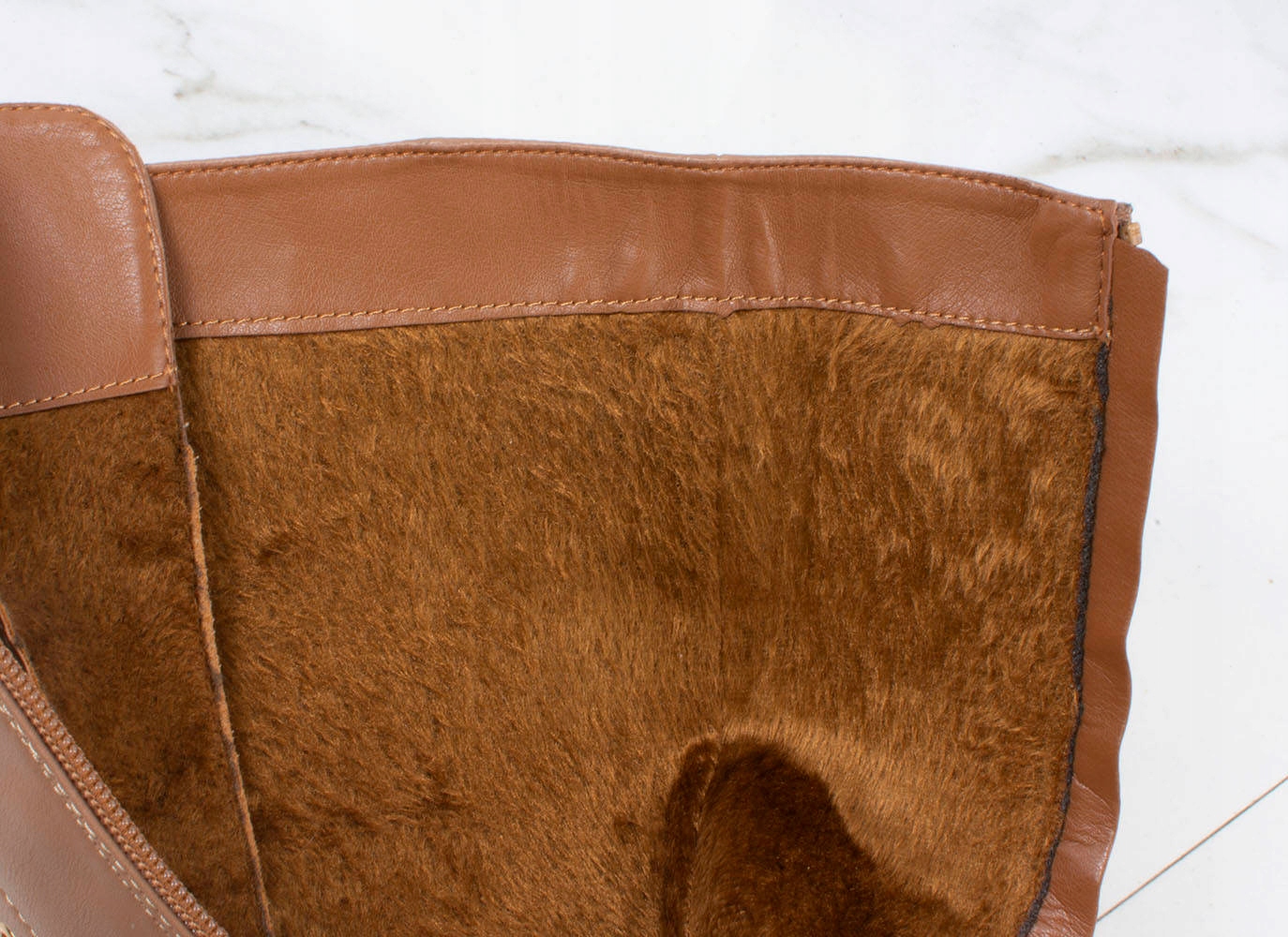 6184 BEŻOWE WYSOKIE BOTKI TRAPERY GLANY 38 Rodzaj obcasa platforma