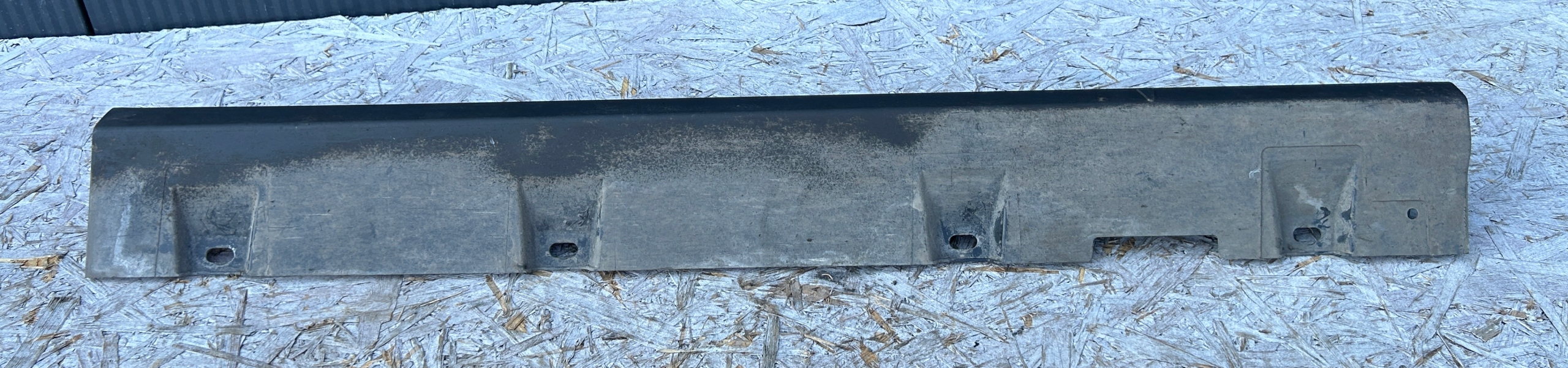 moulding threshold right FORD TOURNEO COURIER MK1 14- ET76-10154-AE
