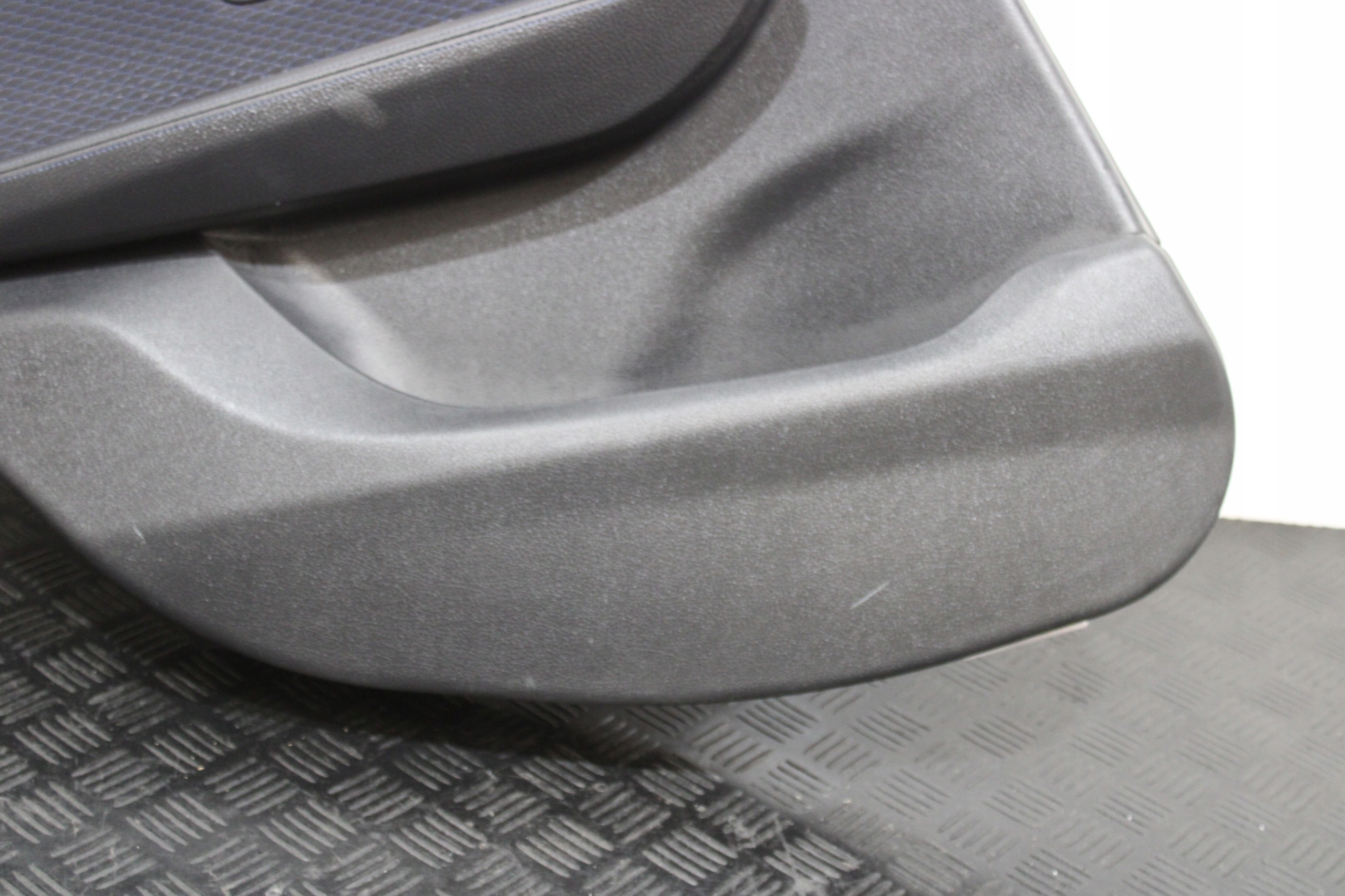 upholstery side door left rear part BMW 2 F45 ACTIVE TOURER