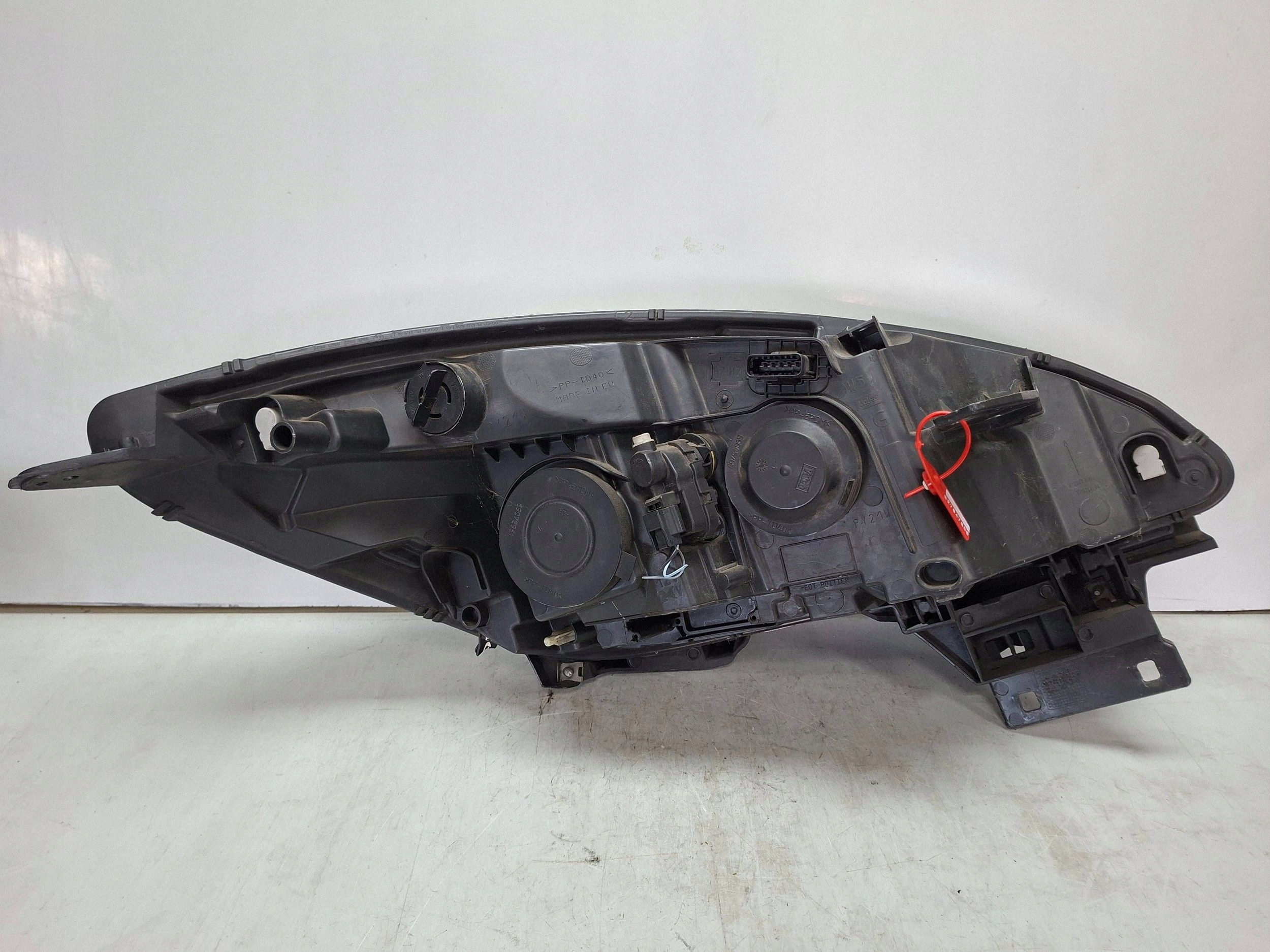 light front left 260605628R RENAULT SCENIC III LIFT 2013