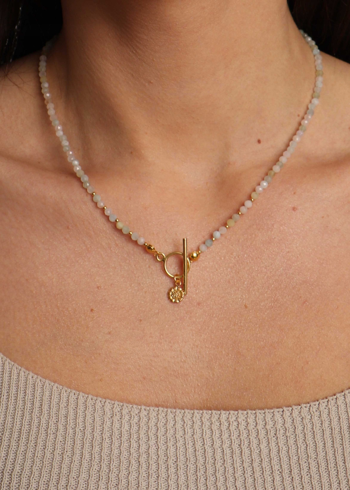 Náhrdelník Morganit Toggle s přívěskem