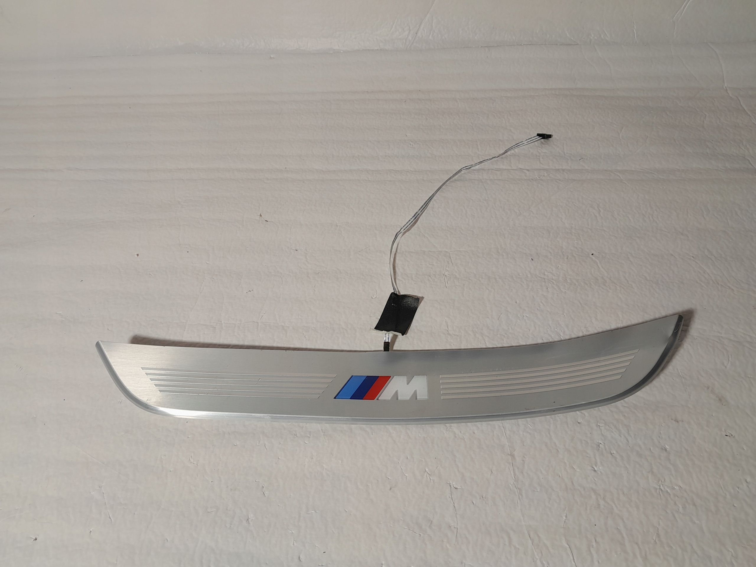 BMW 7 G11 LCI moulding threshold LED m-packet 8061043