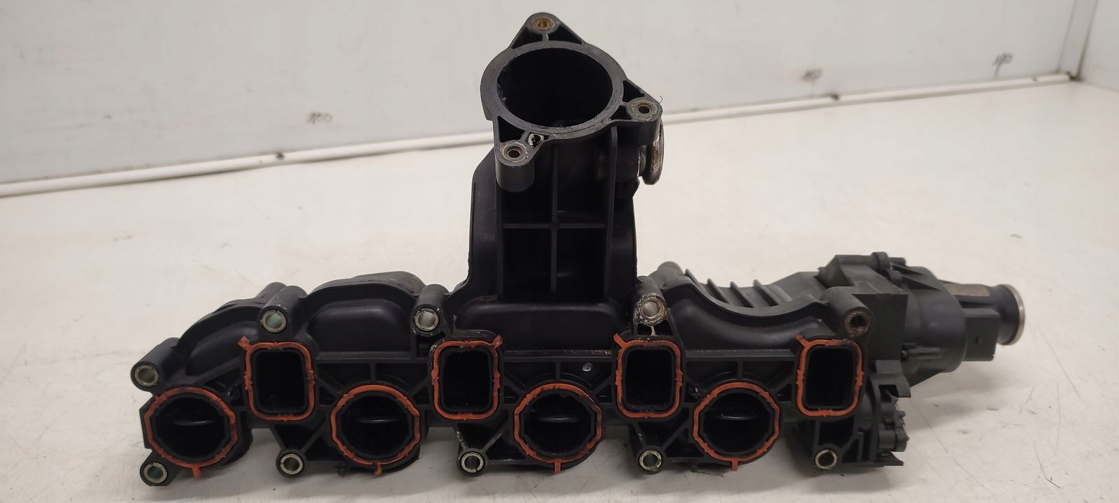 Collettore aspirazione usato Seat Ibiza 6J 5D 1,6 TDI