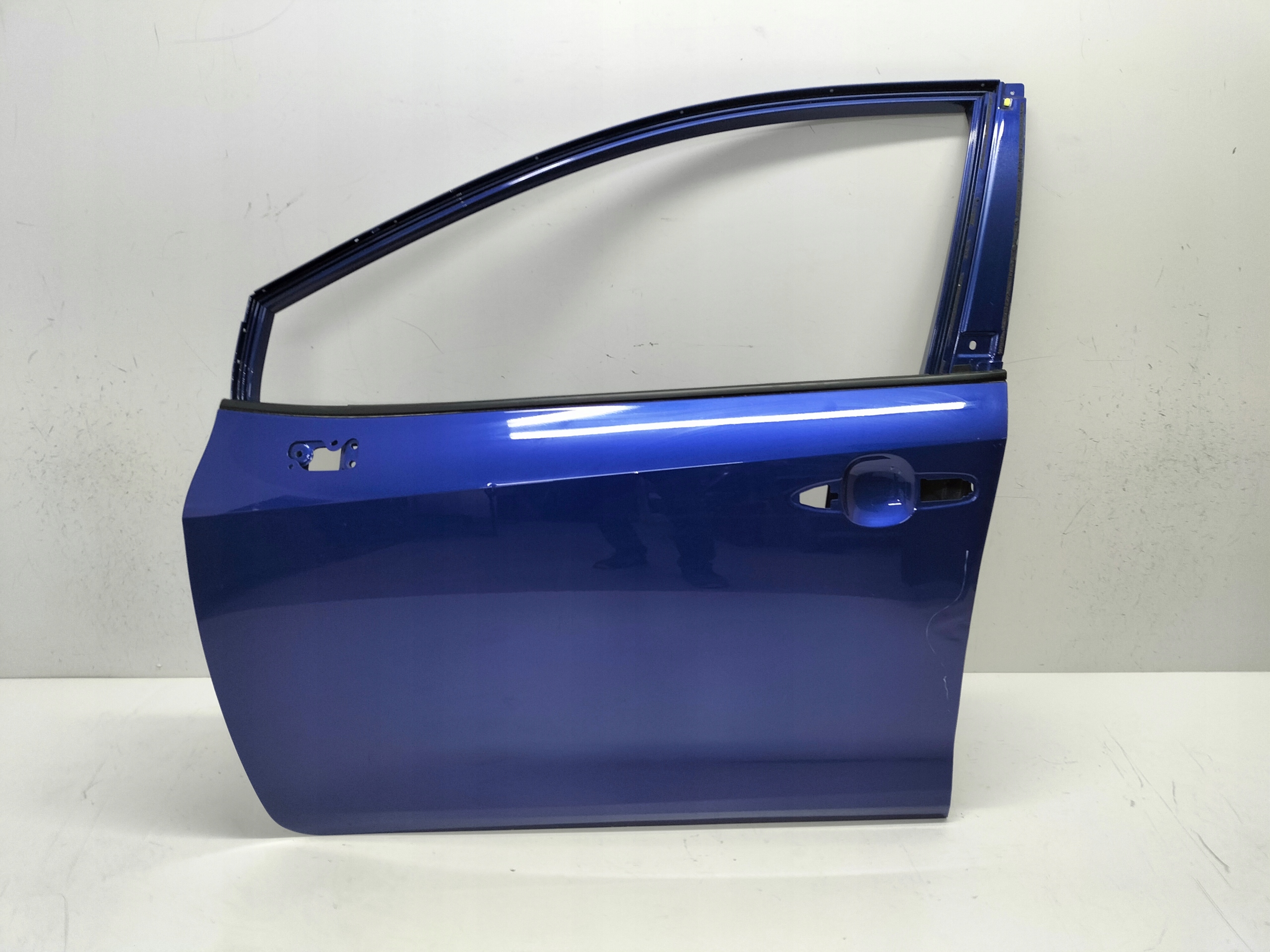door front front left TOYOTA COROLLA E21 18