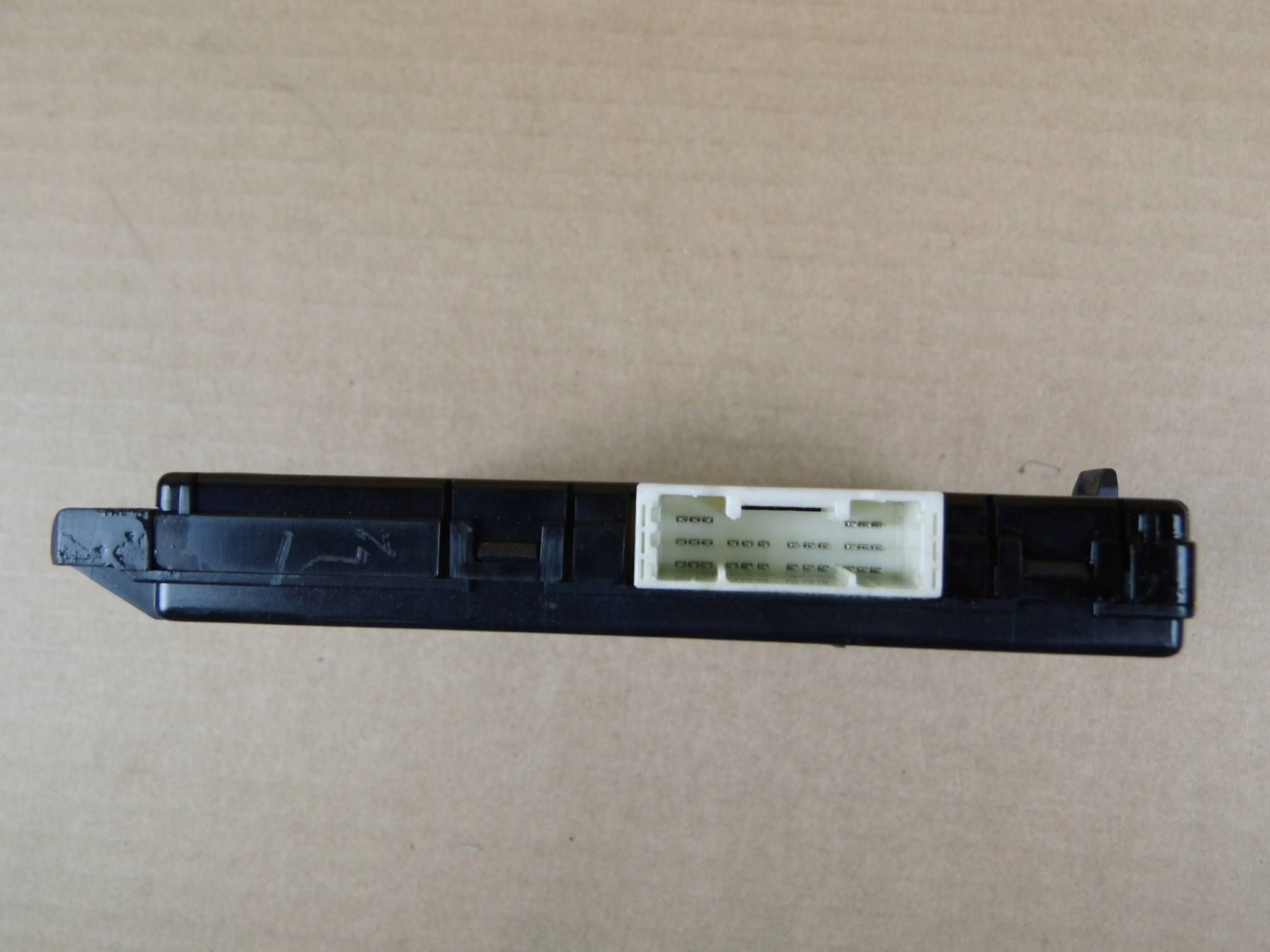 Toyota Auris II E180 module computer control unit komfortu BSI BODY 89221-02331