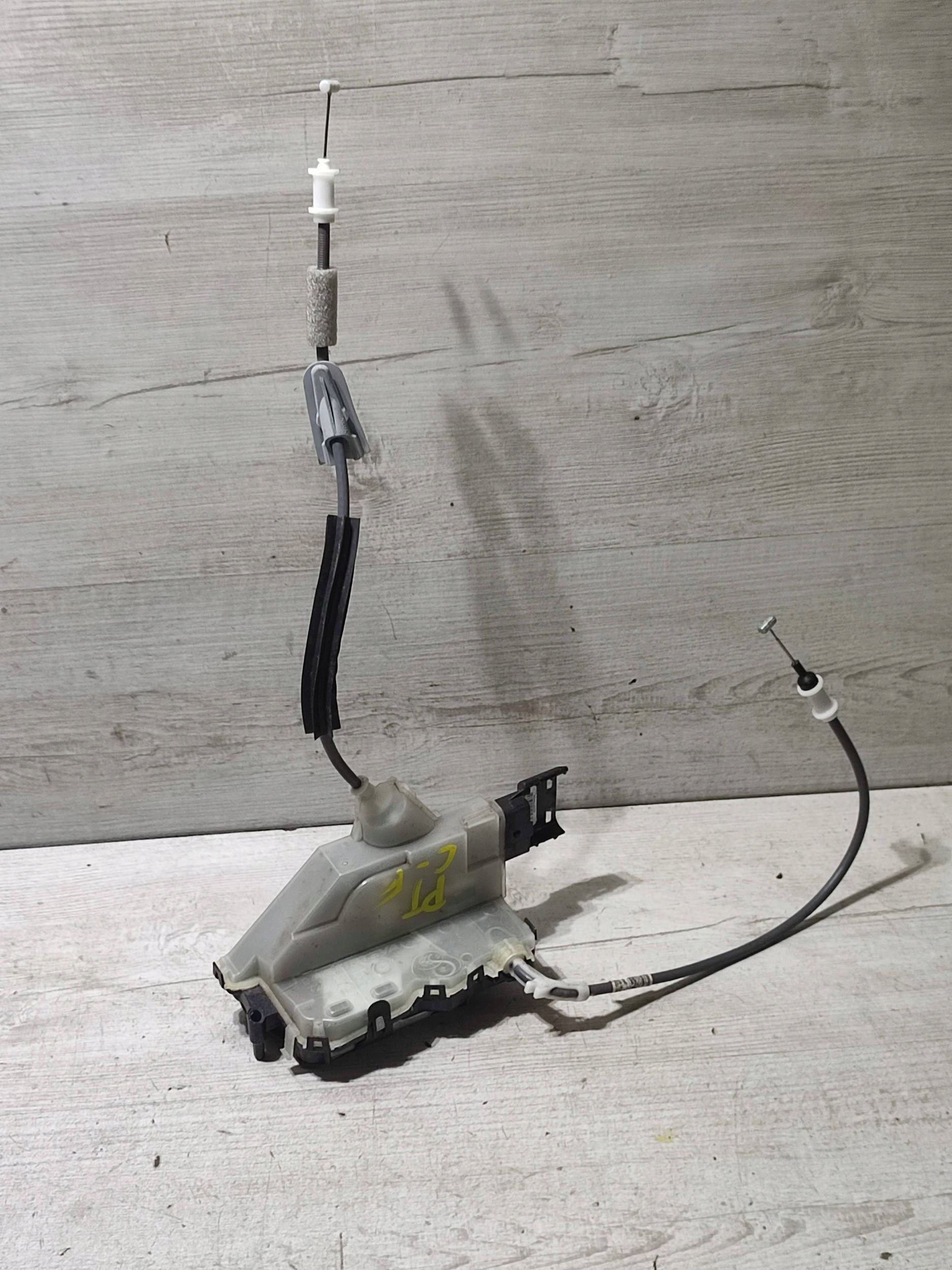 Opel Corsa F 2020 rear part side right lock door