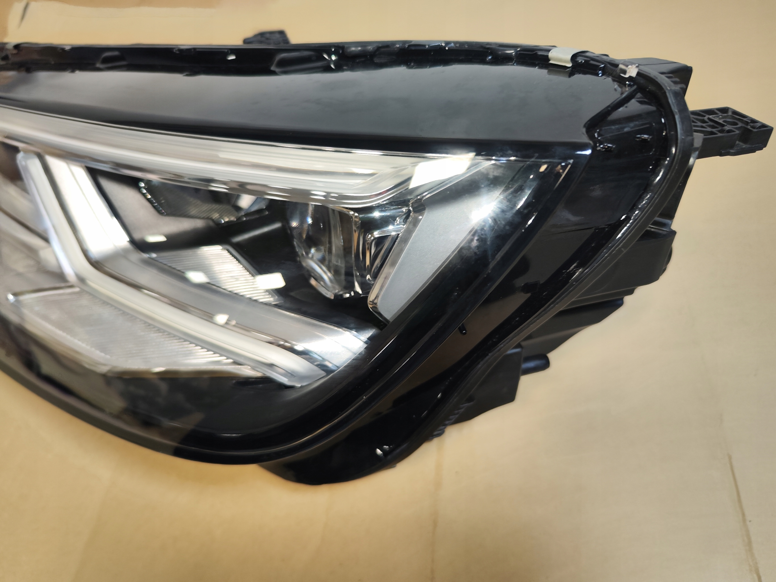 фара левая full led Audi Q5 80A 2017-