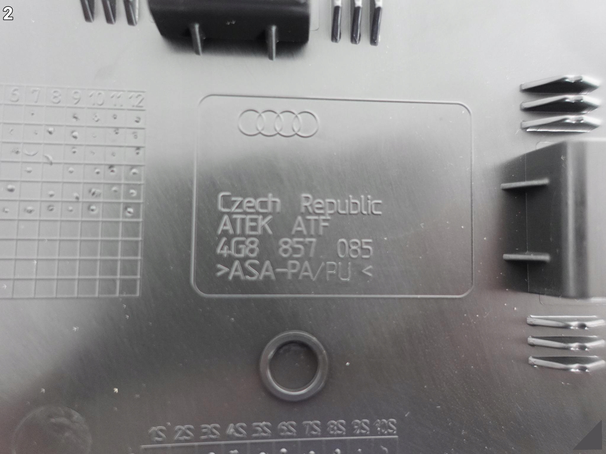 AUDI A7 S7 RS7 S-LINE 4G8 10-18 spoiler side of the dashboard KOKPITU left