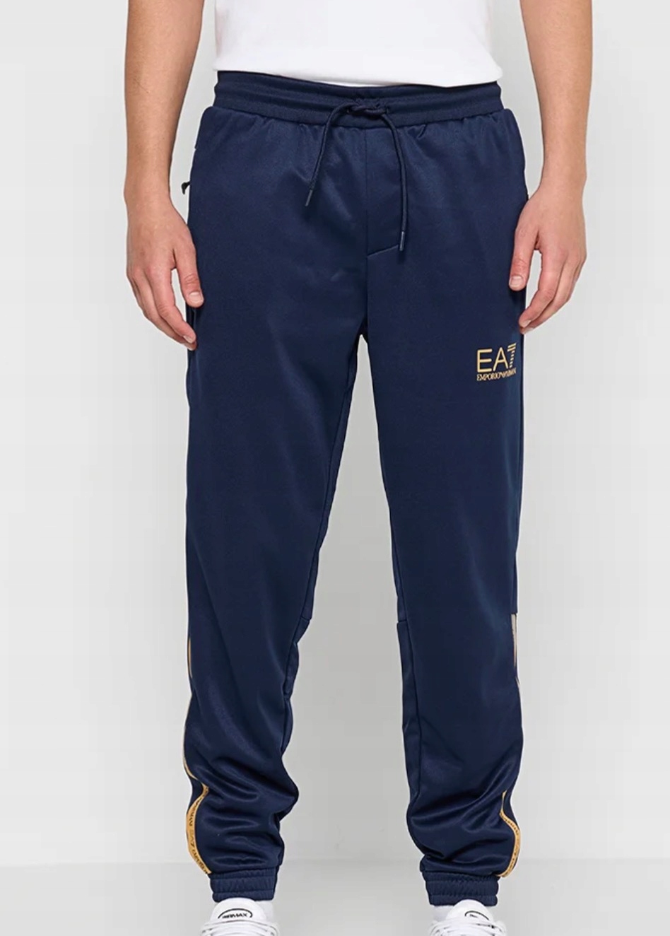 Emporio Armani pánské tepláky modré velikost M
