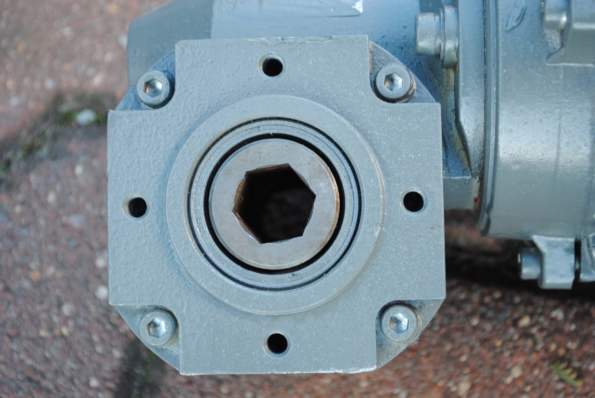 Motoreduktor kątowy 0.18kw. 68obr./min.. Kod producenta 876573652