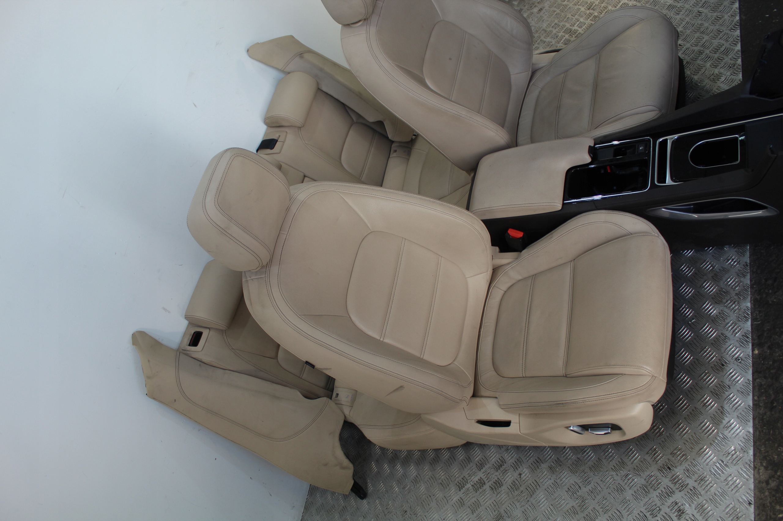 seats inner leather upholstery JAGUAR F-PACE X761