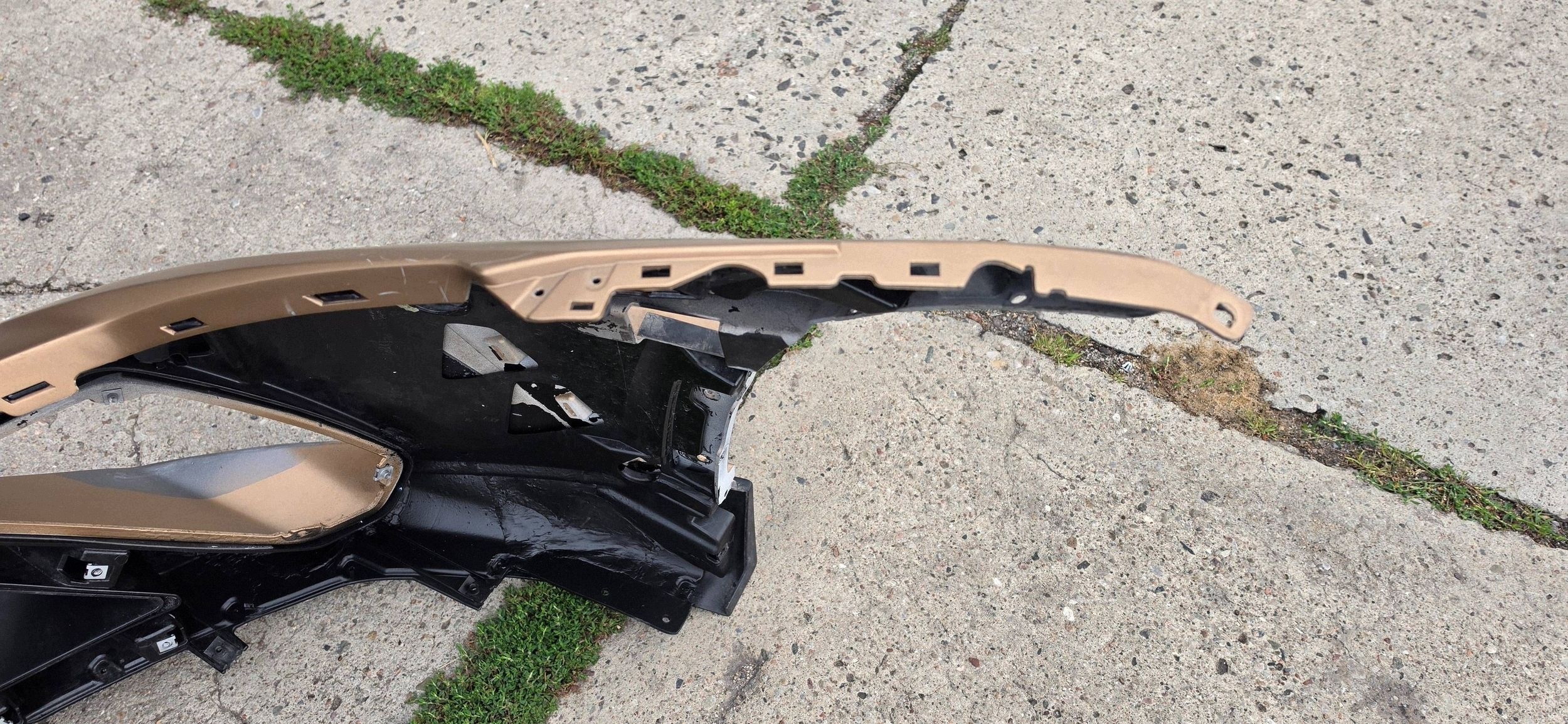 Lamborghini LP Huracan Sterrato 4t0807103a front bumper