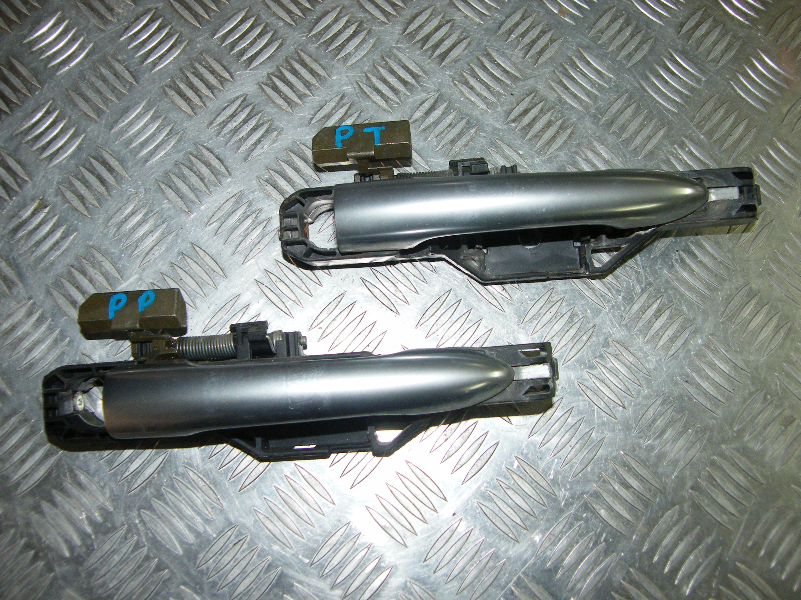 ДВЕРНАЯ РУЧКА ПРАВАЯ ПЕРЕДНЯЯ ЗАДНЯЯ ESPACE IV LAGUNA II ХРОМ