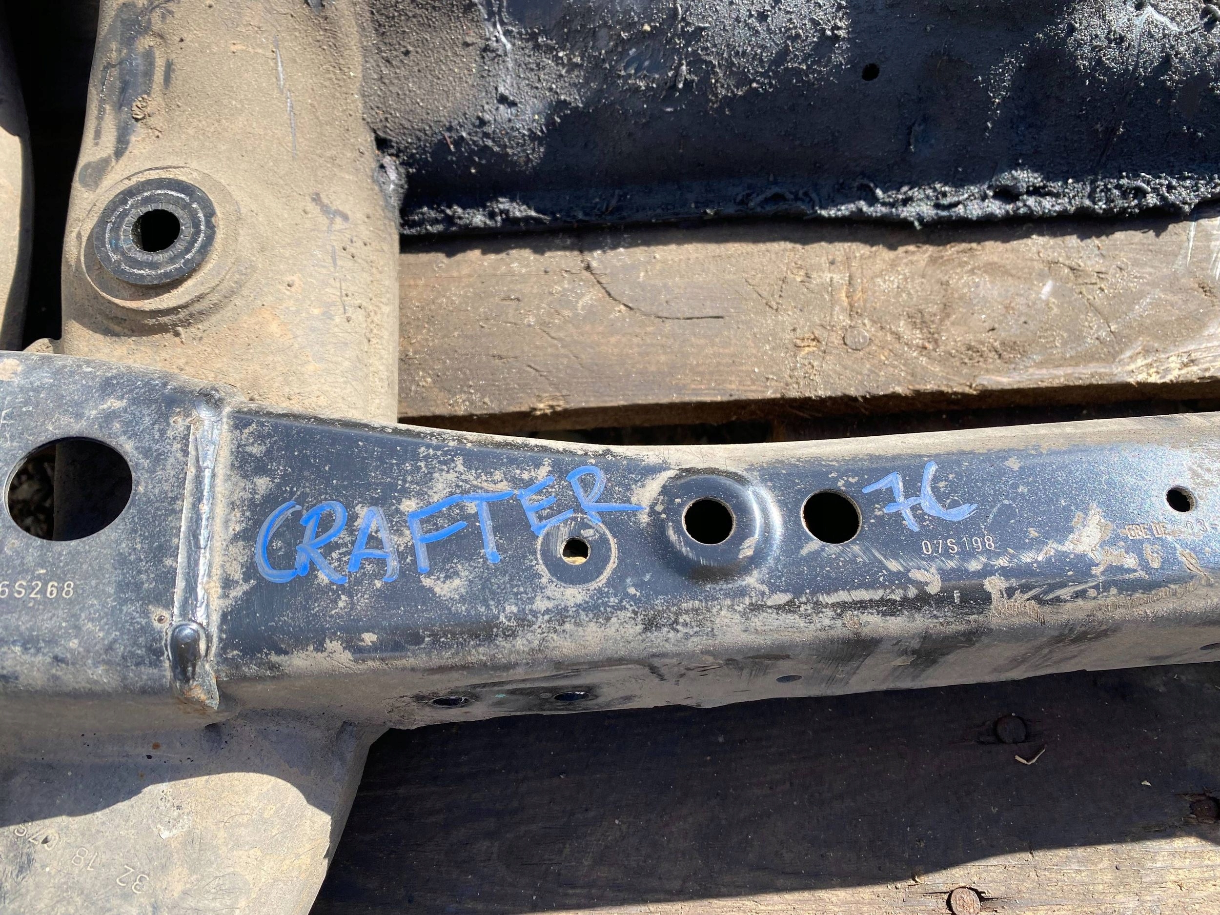 VW CRAFTER II MAN TGE 7C subframe axle beam axle beam suspension beam front