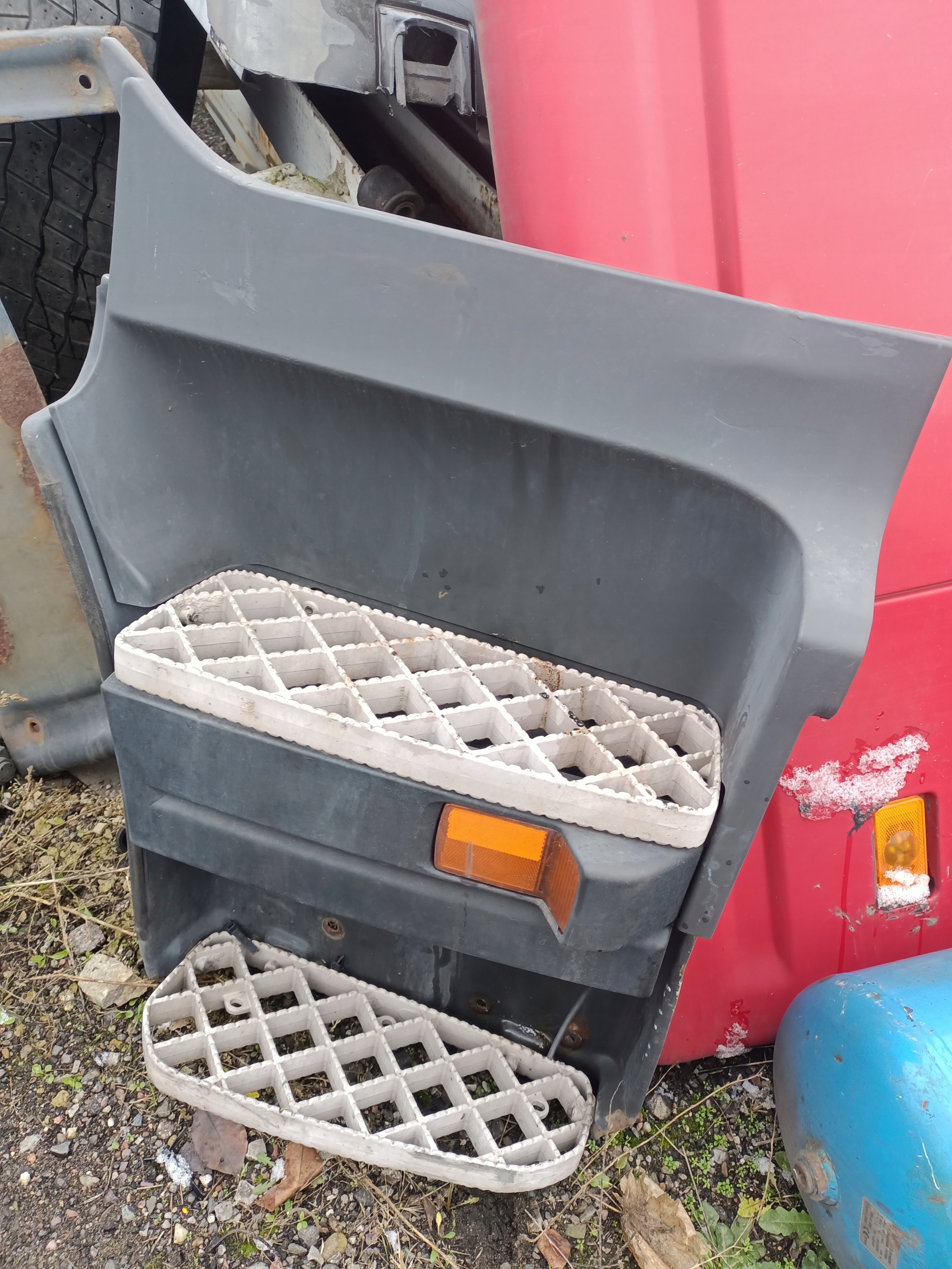 СТУПЕНЬ ПРАВАЯ SCANIA R СТУПЕНИ ПОЛНАЯ СТУПЕНИ