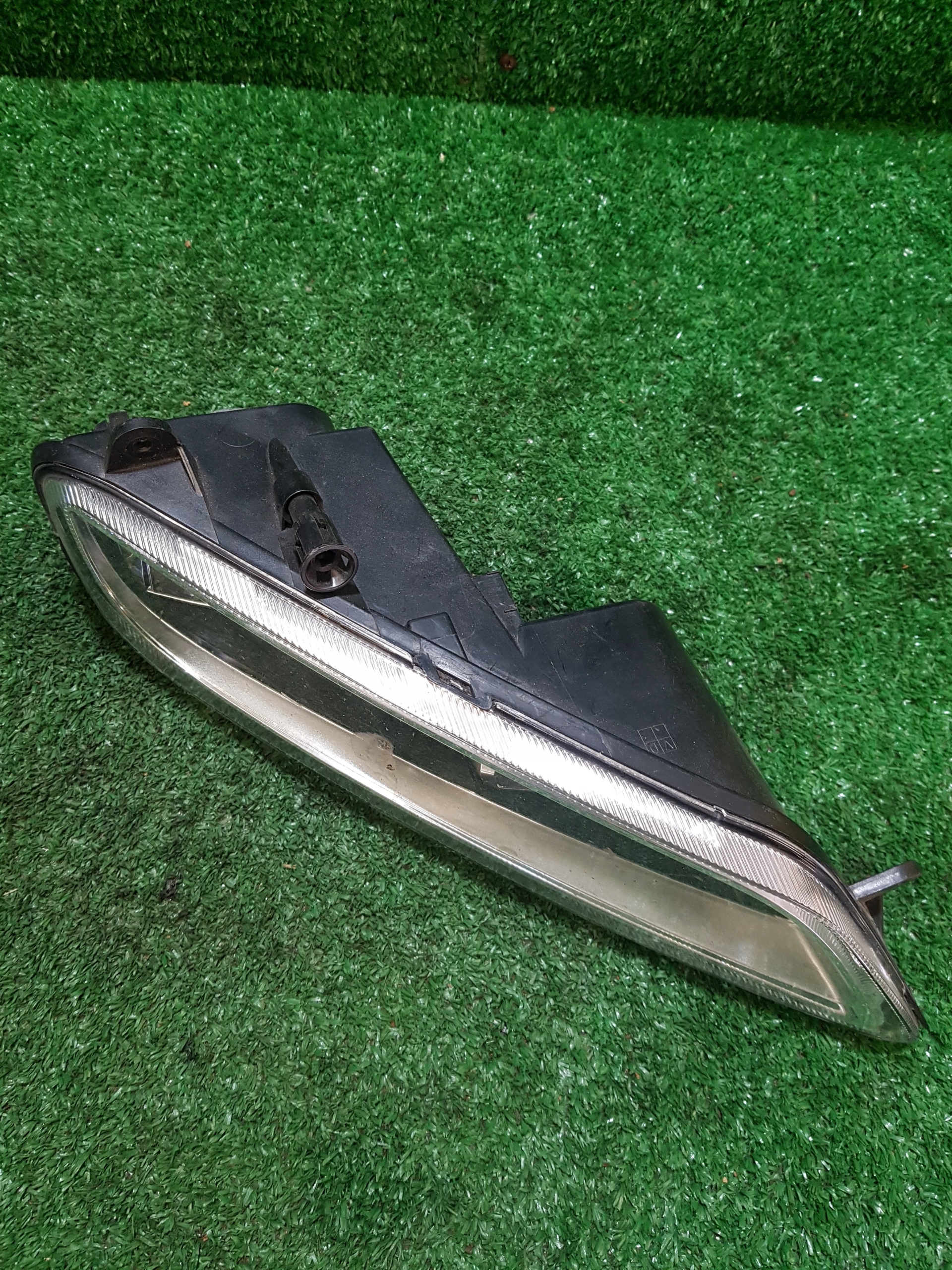 Nebelscheinwerfer links VOLKSWAGEN PASSAT B7 3AA941661F